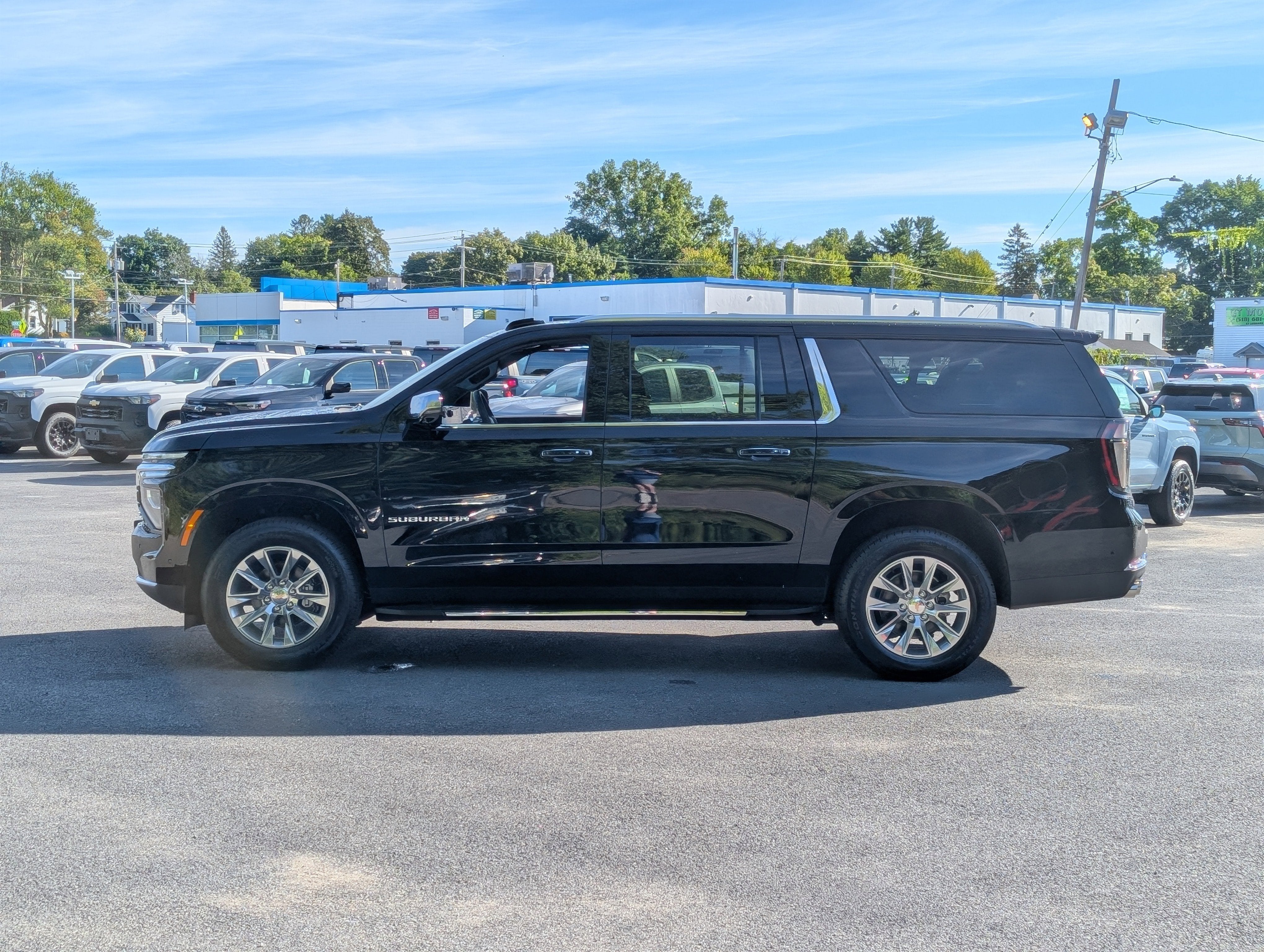 2025 Chevrolet Suburban Premier
