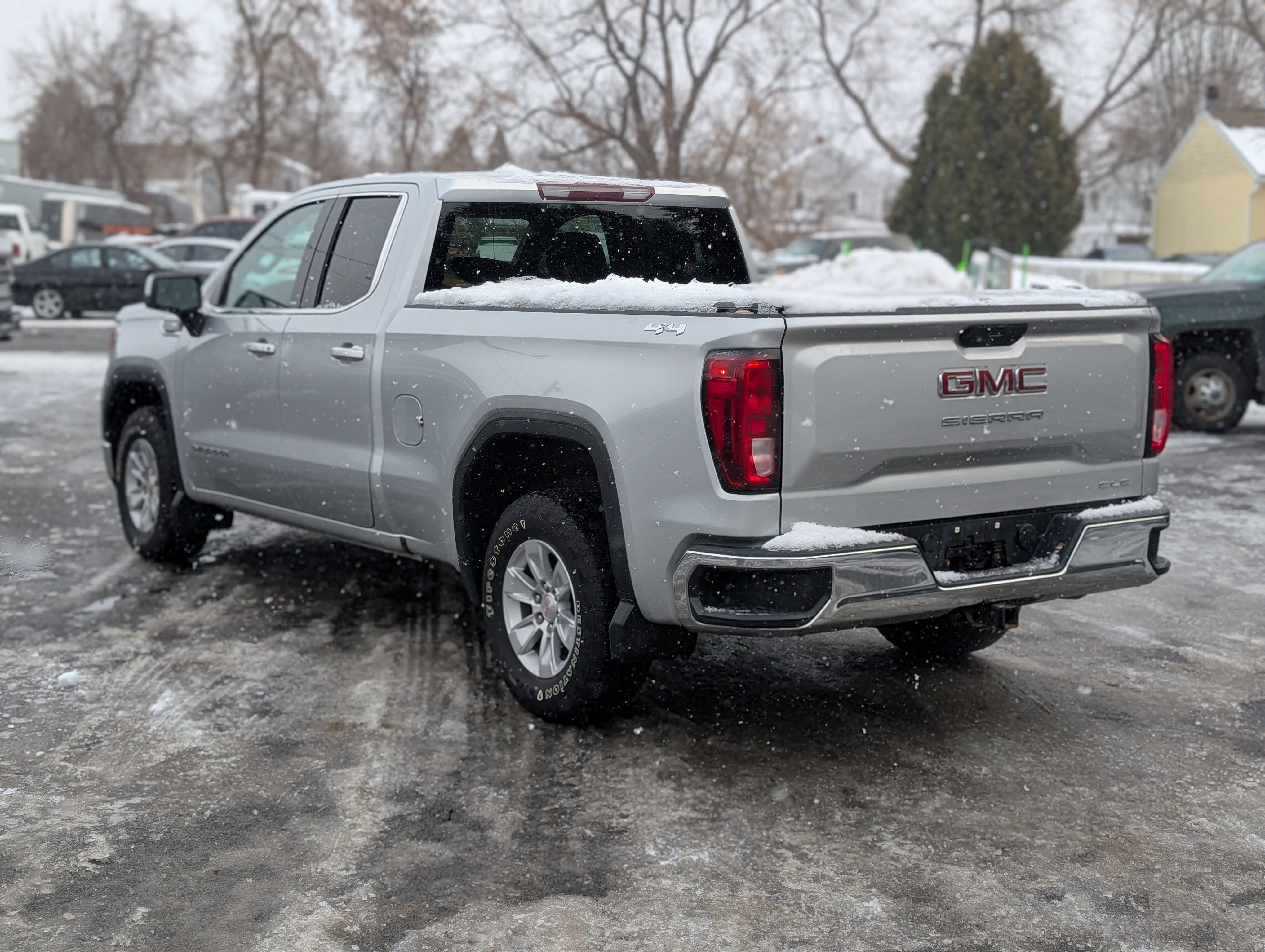 2020 GMC Sierra 1500 SLE