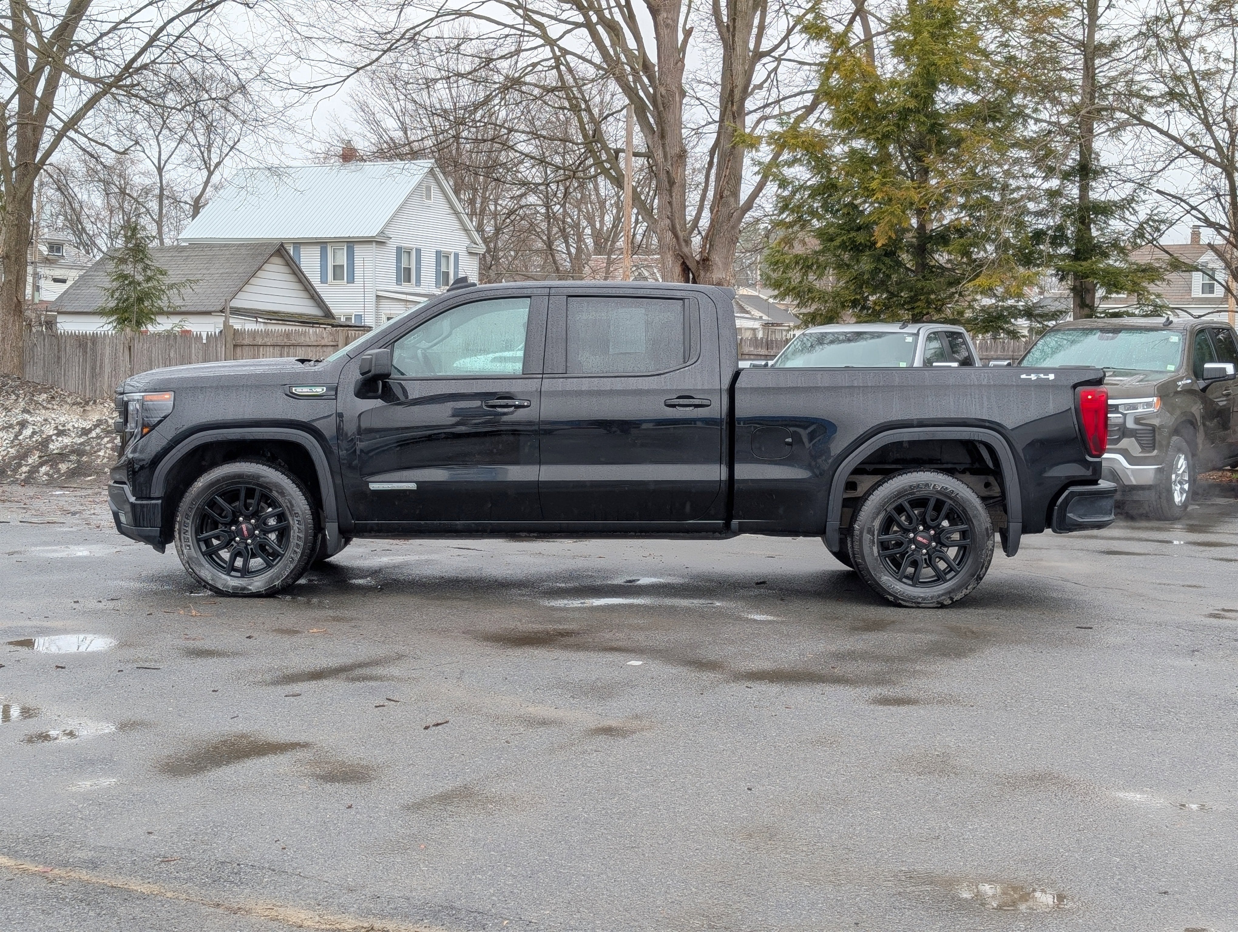 2025 GMC Sierra 1500 Elevation