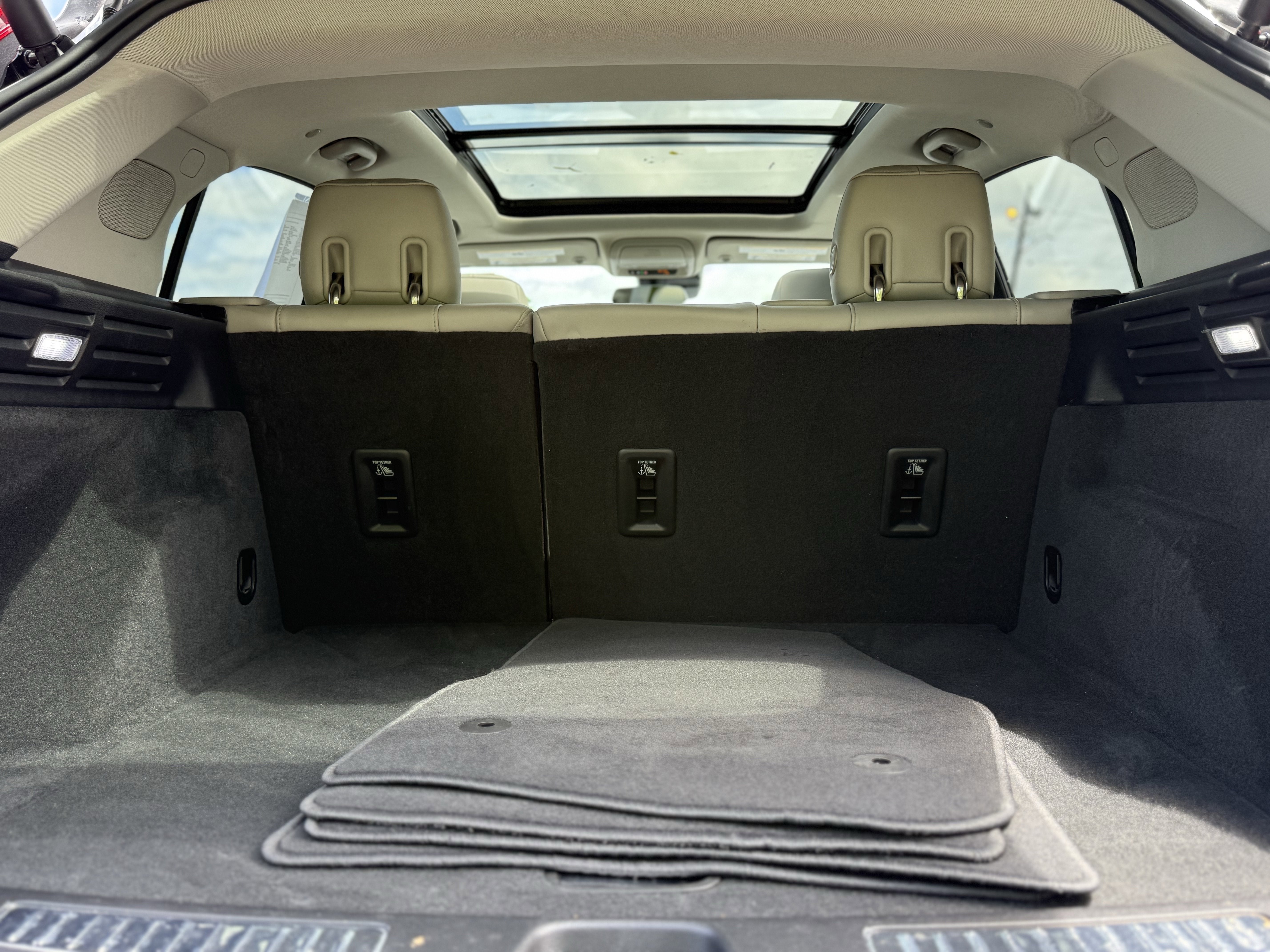 2020 Cadillac XT4 AWD Premium Luxury