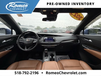 2023 Cadillac XT4 Premium Luxury