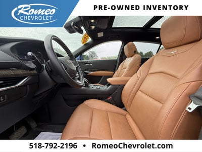 2023 Cadillac XT4 Premium Luxury