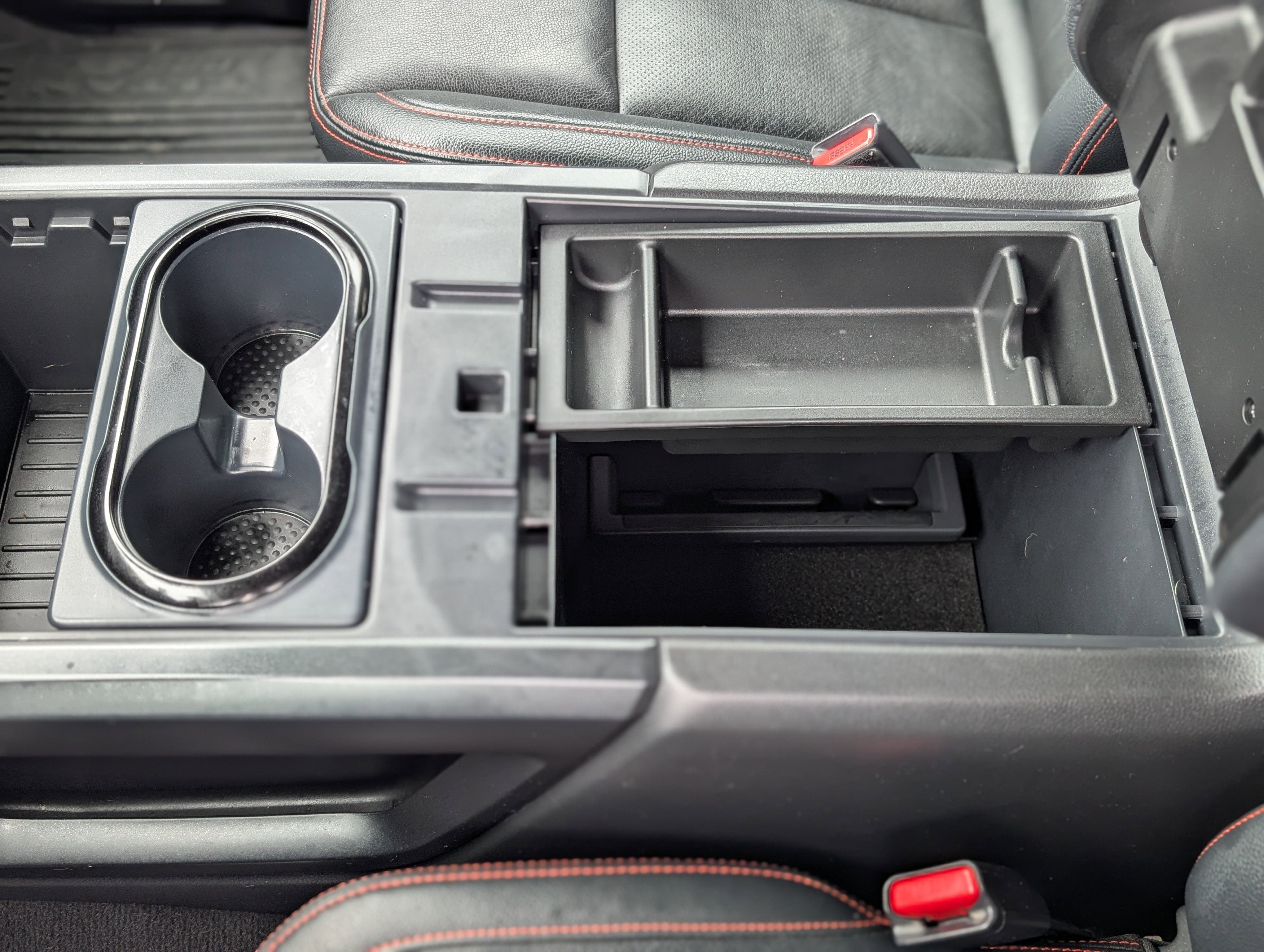 2024 Nissan TITAN Crew Cab PRO-4X 4x4