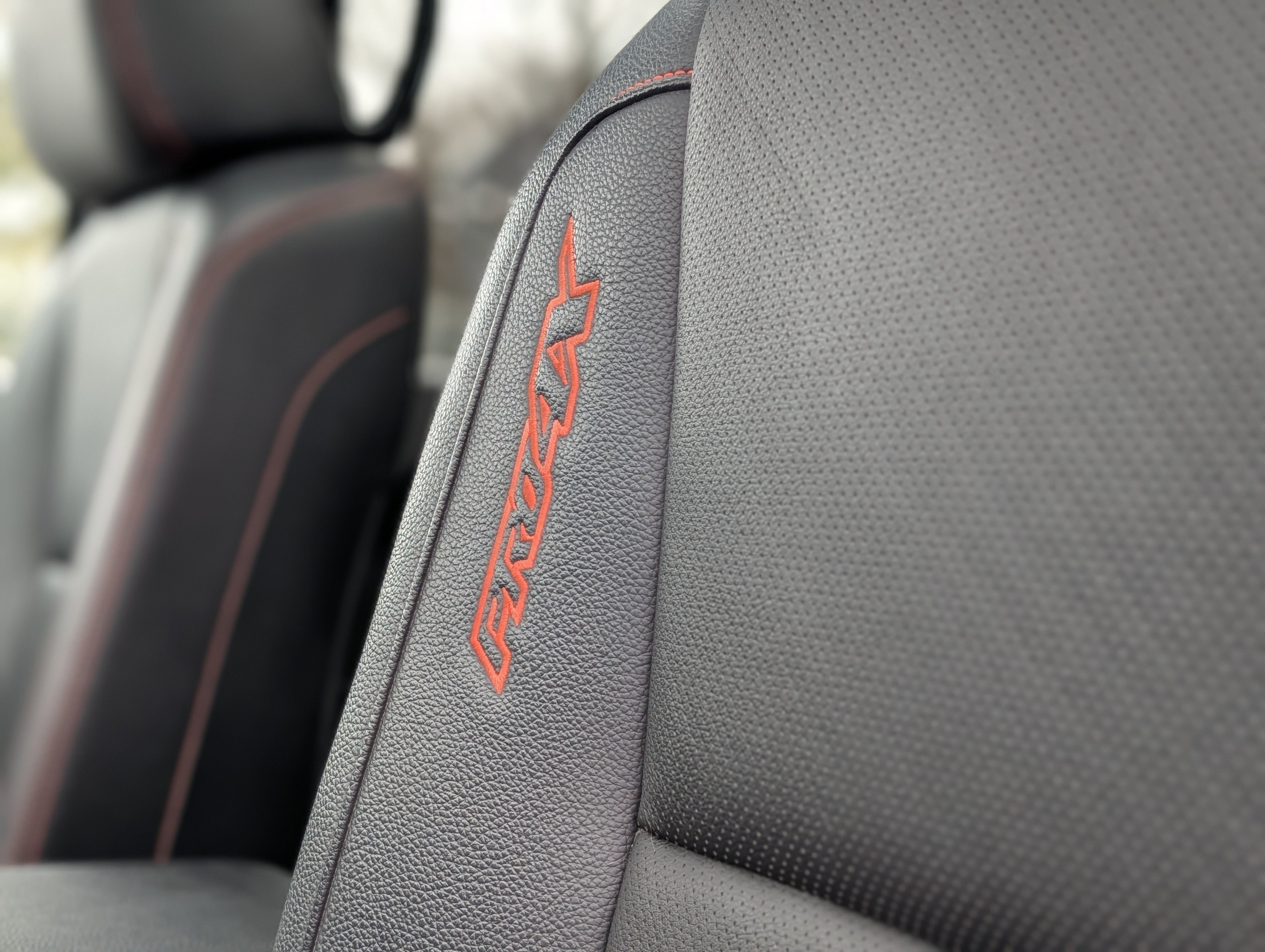 2024 Nissan TITAN Crew Cab PRO-4X 4x4