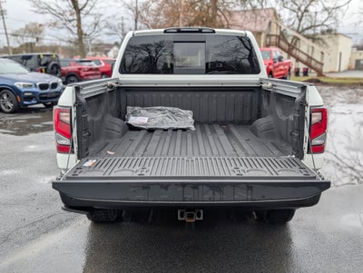 2024 Nissan TITAN Crew Cab PRO-4X 4x4