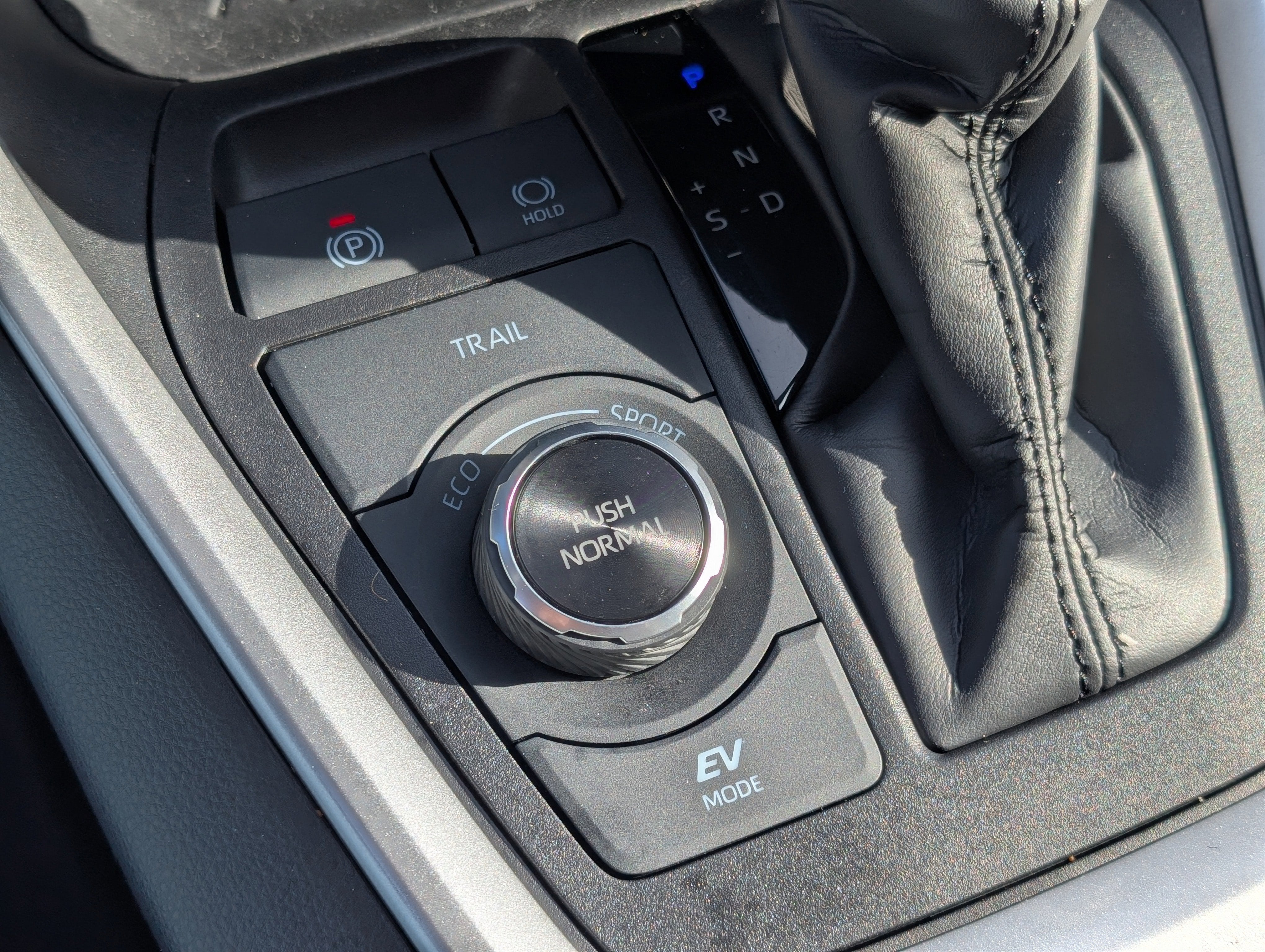 2023 Toyota RAV4 Hybrid Woodland Edition