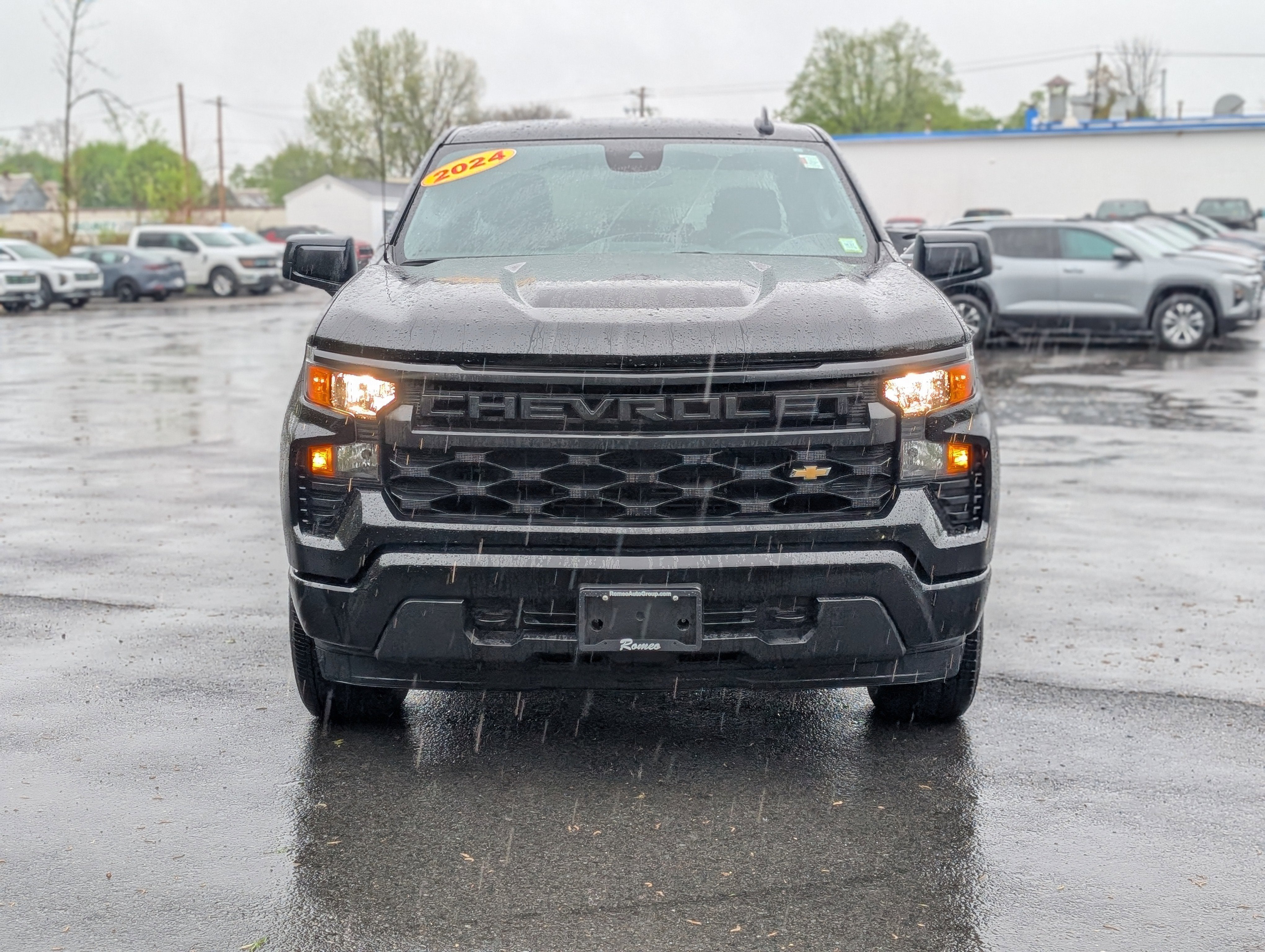 2024 Chevrolet Silverado 1500 Custom