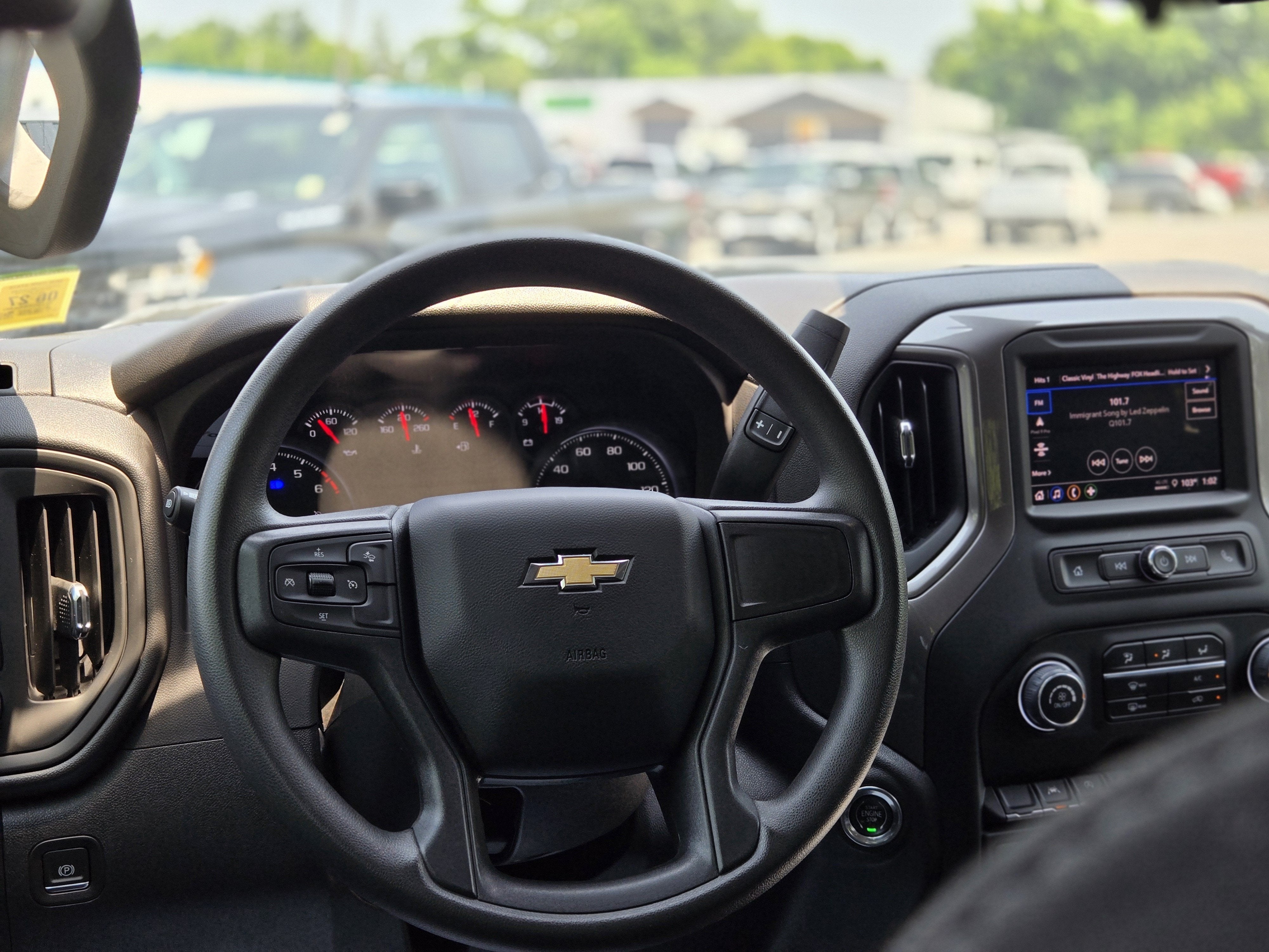 2024 Chevrolet Silverado 1500 Custom