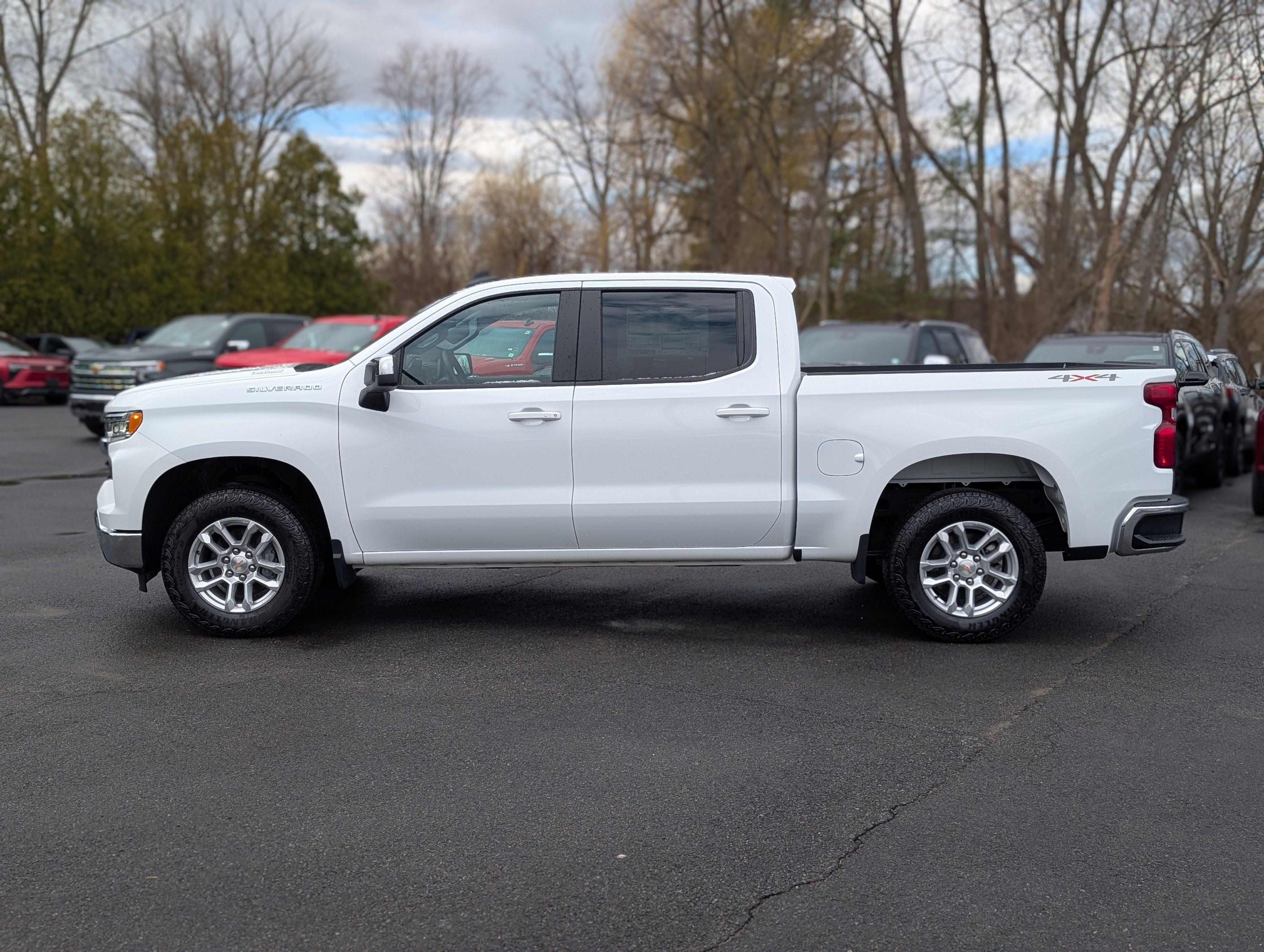 2026 Chevrolet Silverado 1500 LT (2FL)