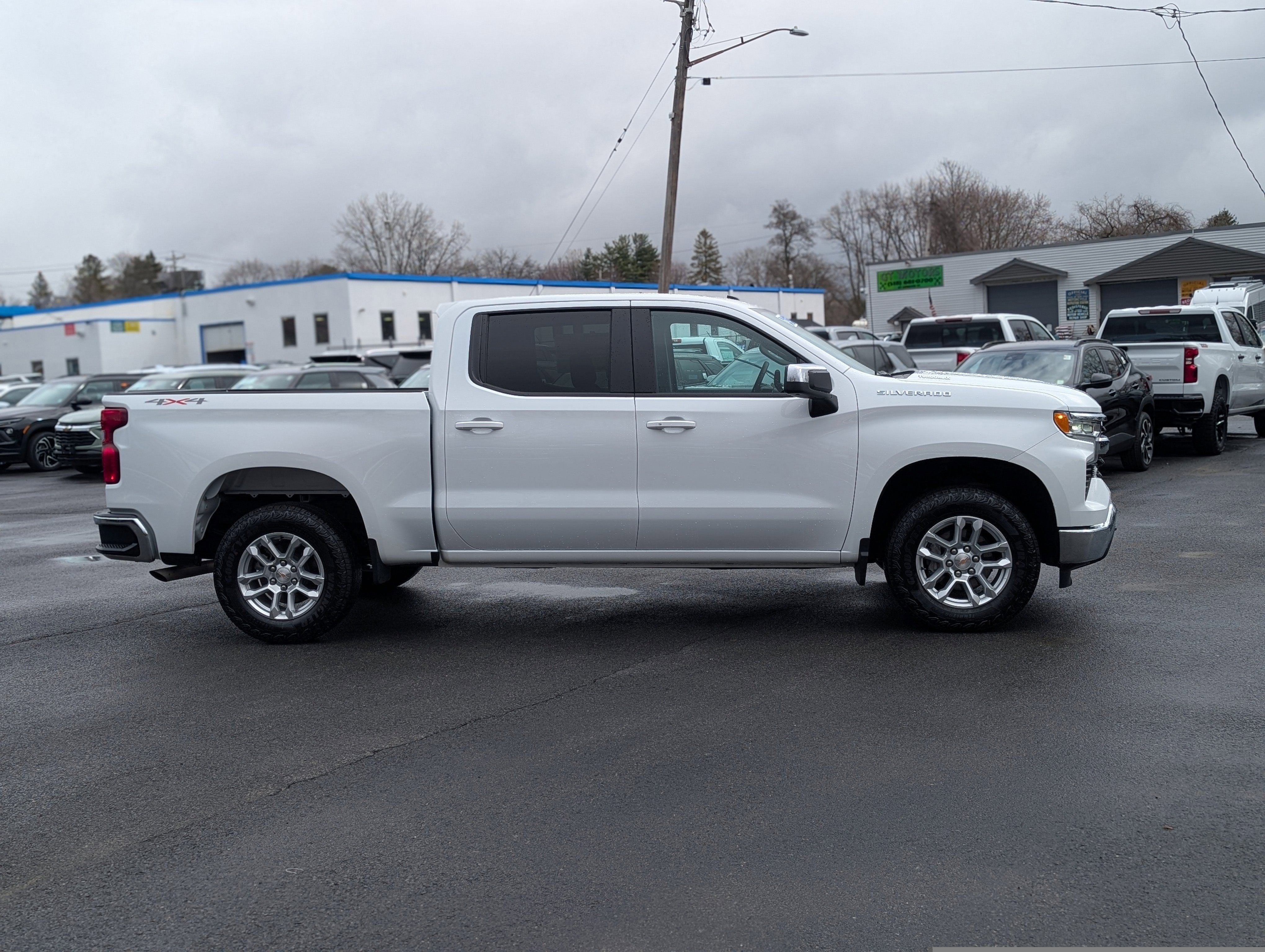 2026 Chevrolet Silverado 1500 LT (2FL)