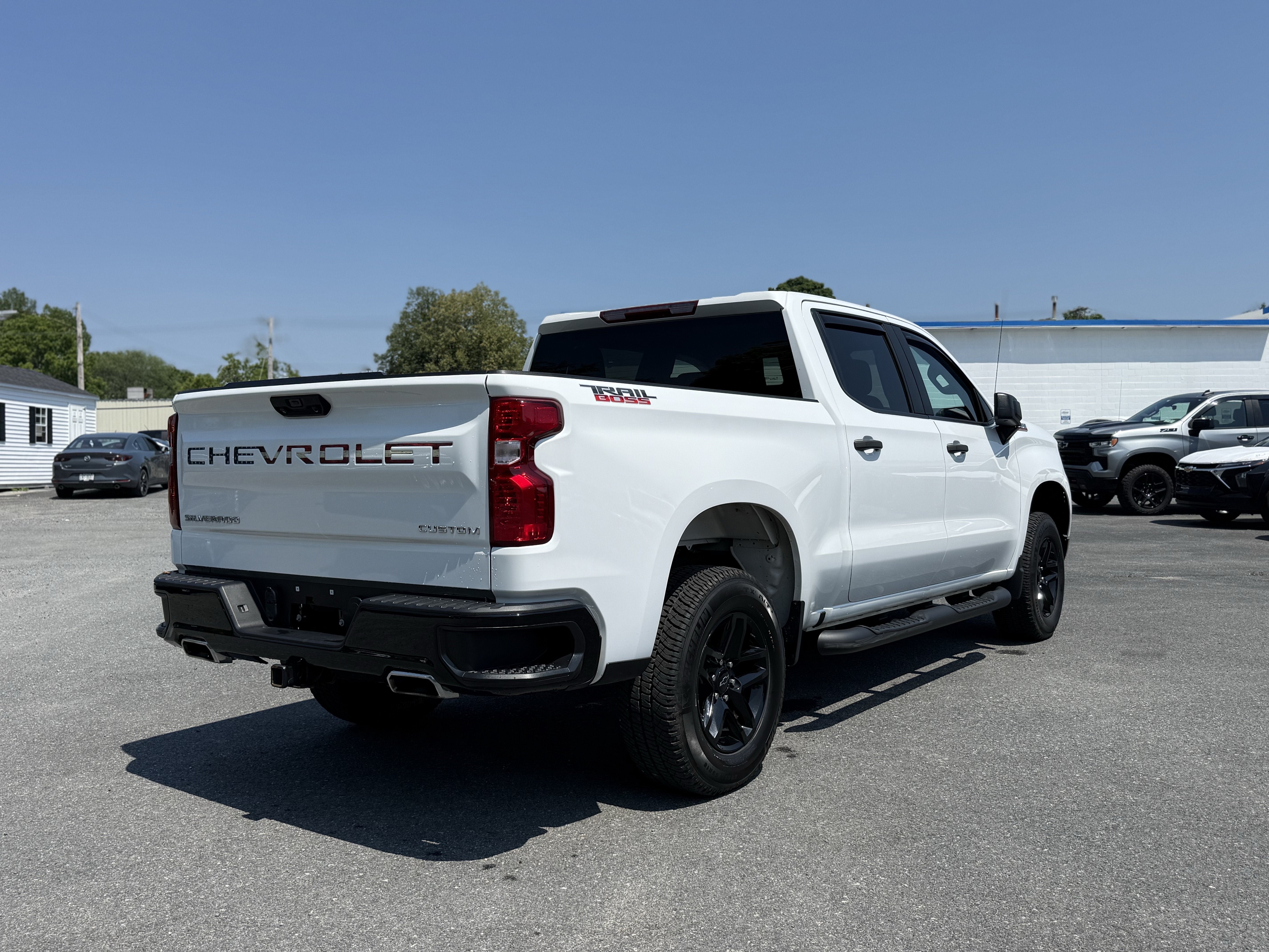2023 Chevrolet Silverado 1500 Custom Trail Boss