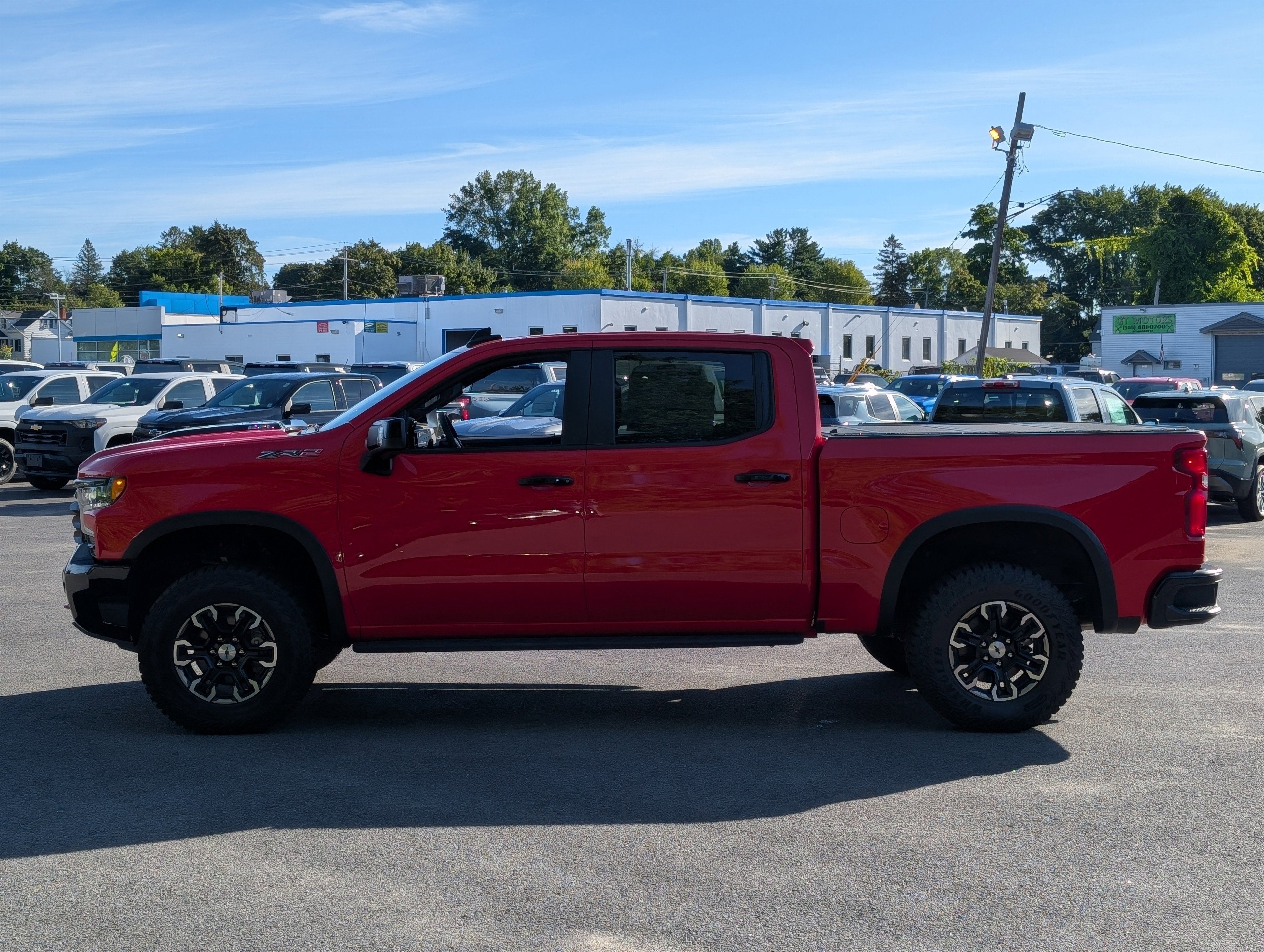 2025 Chevrolet Silverado 1500 ZR2