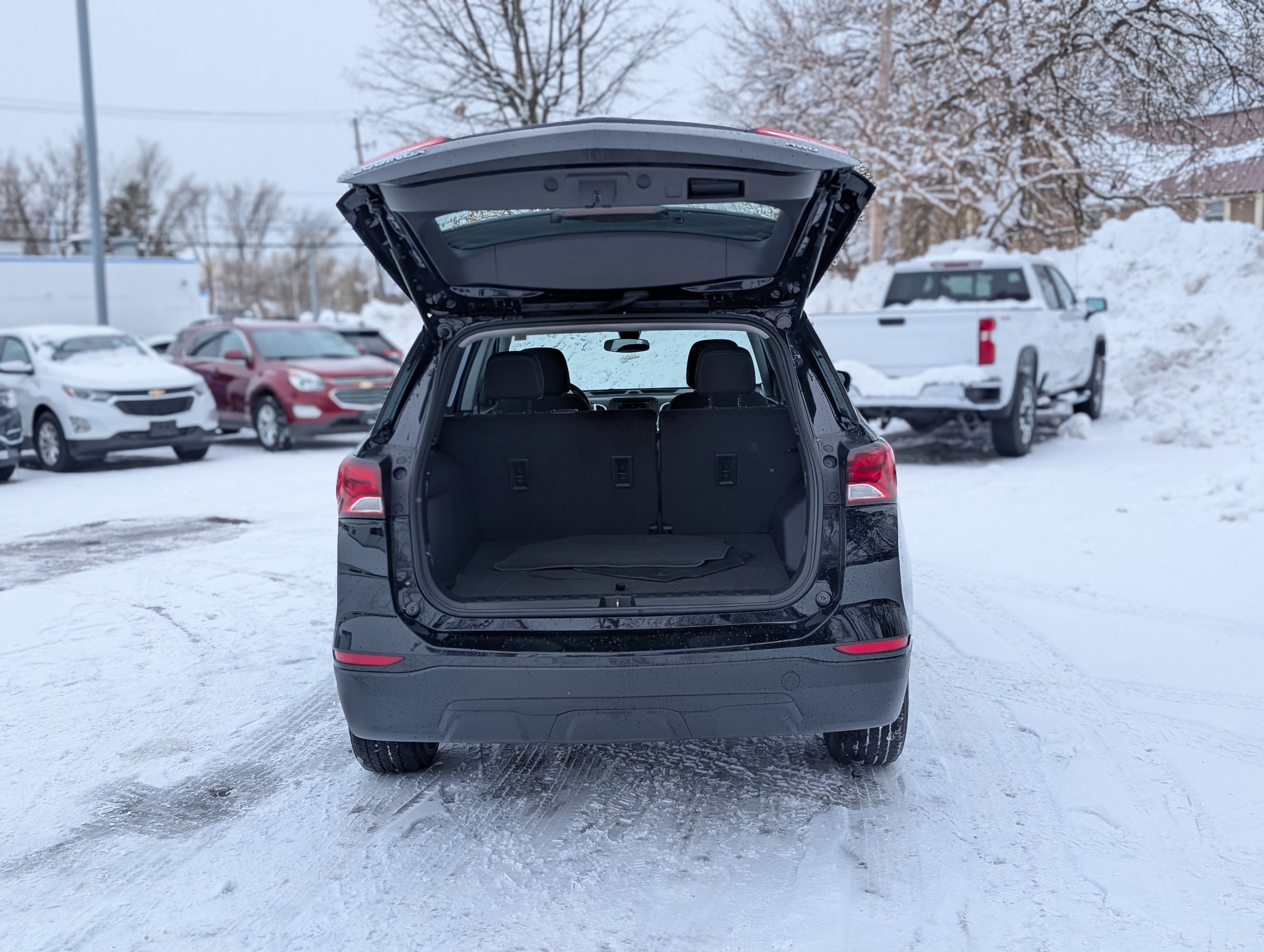 2023 Chevrolet Equinox LS