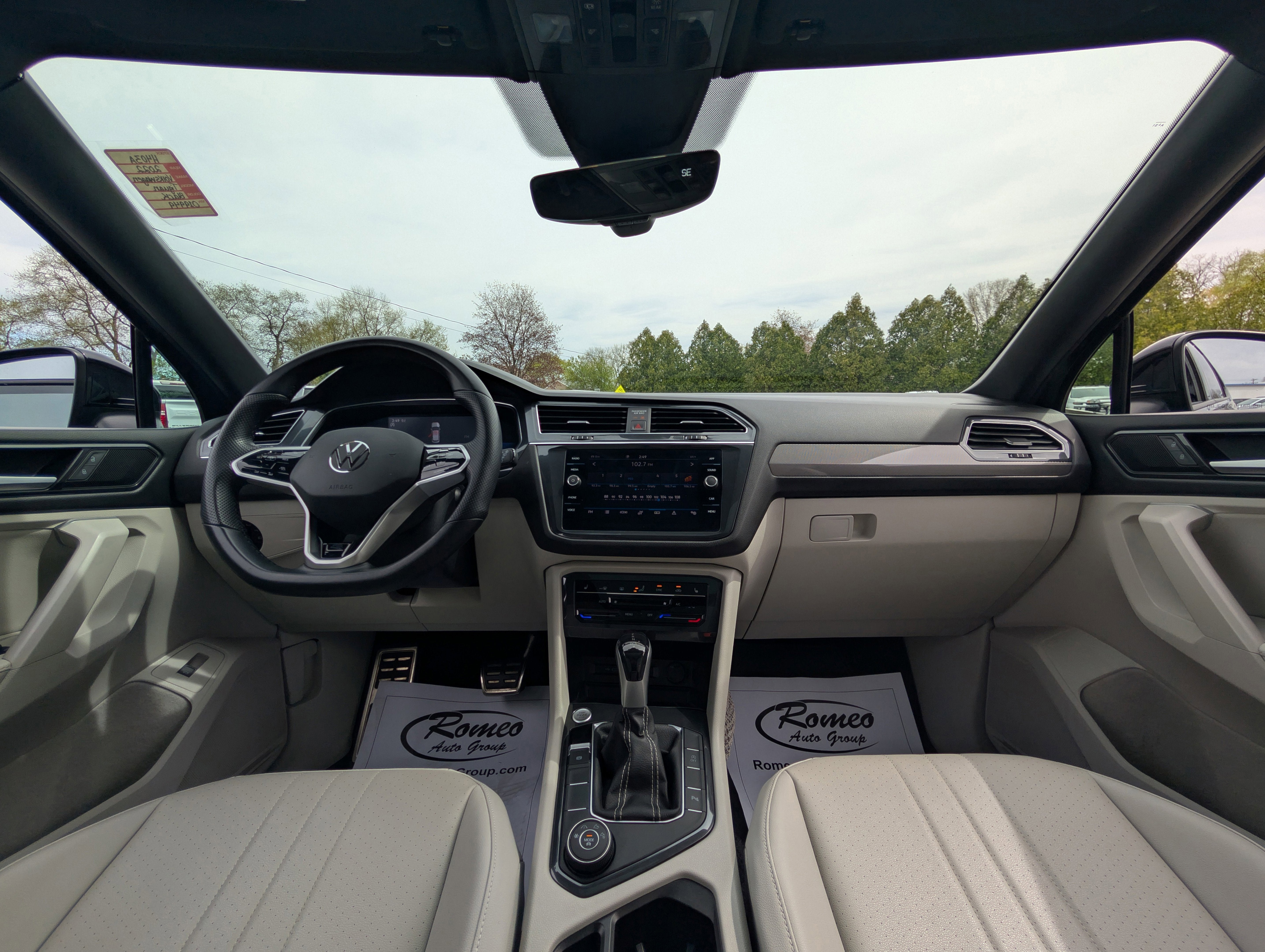 2022 Volkswagen Tiguan 2.0T SE R-Line Black