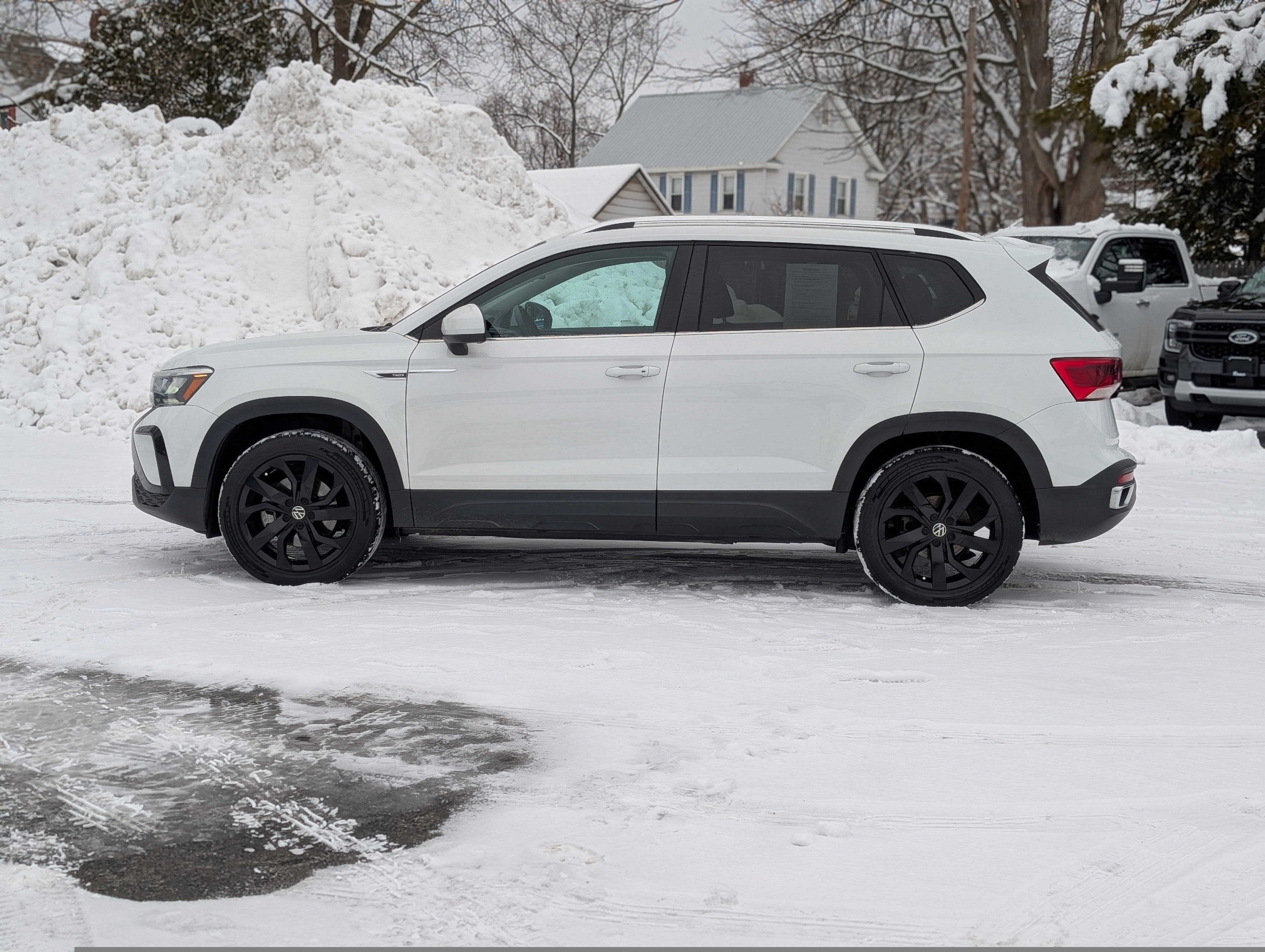 2022 Volkswagen Taos SE