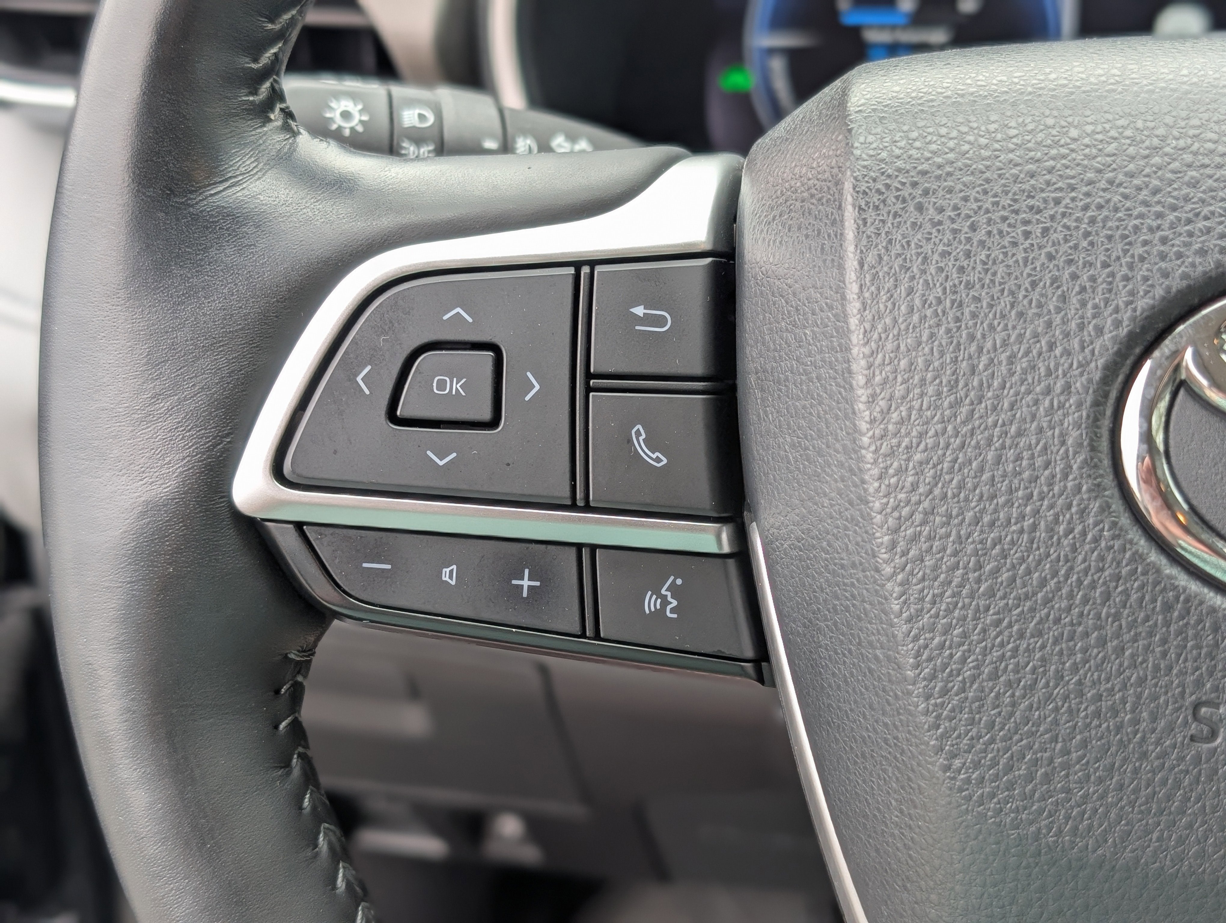 2023 Toyota Highlander Hybrid Limited