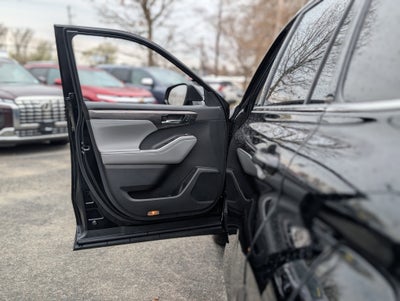 2023 Toyota Highlander Hybrid Limited