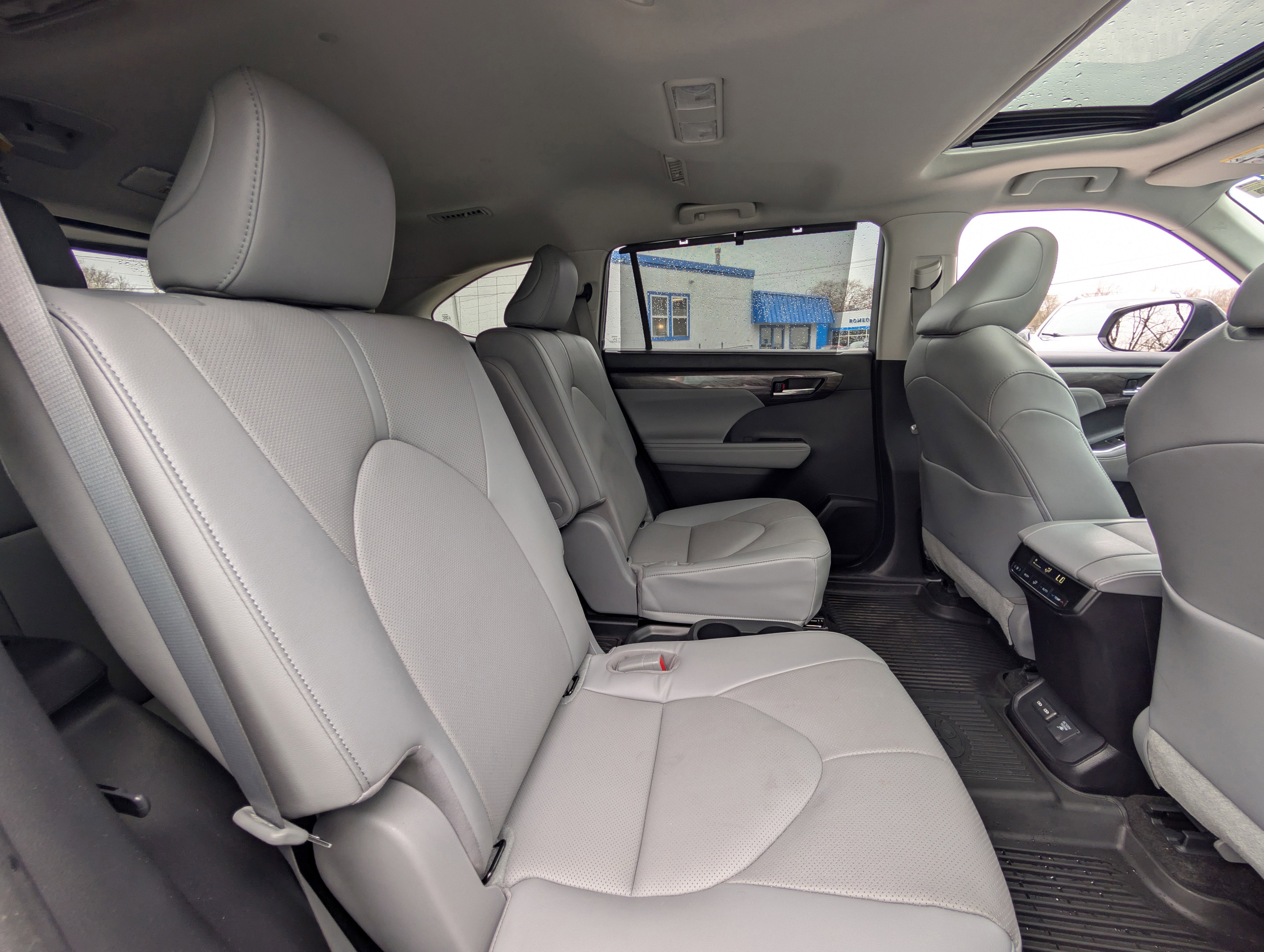 2023 Toyota Highlander Hybrid Limited