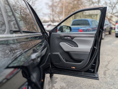 2023 Toyota Highlander Hybrid Limited