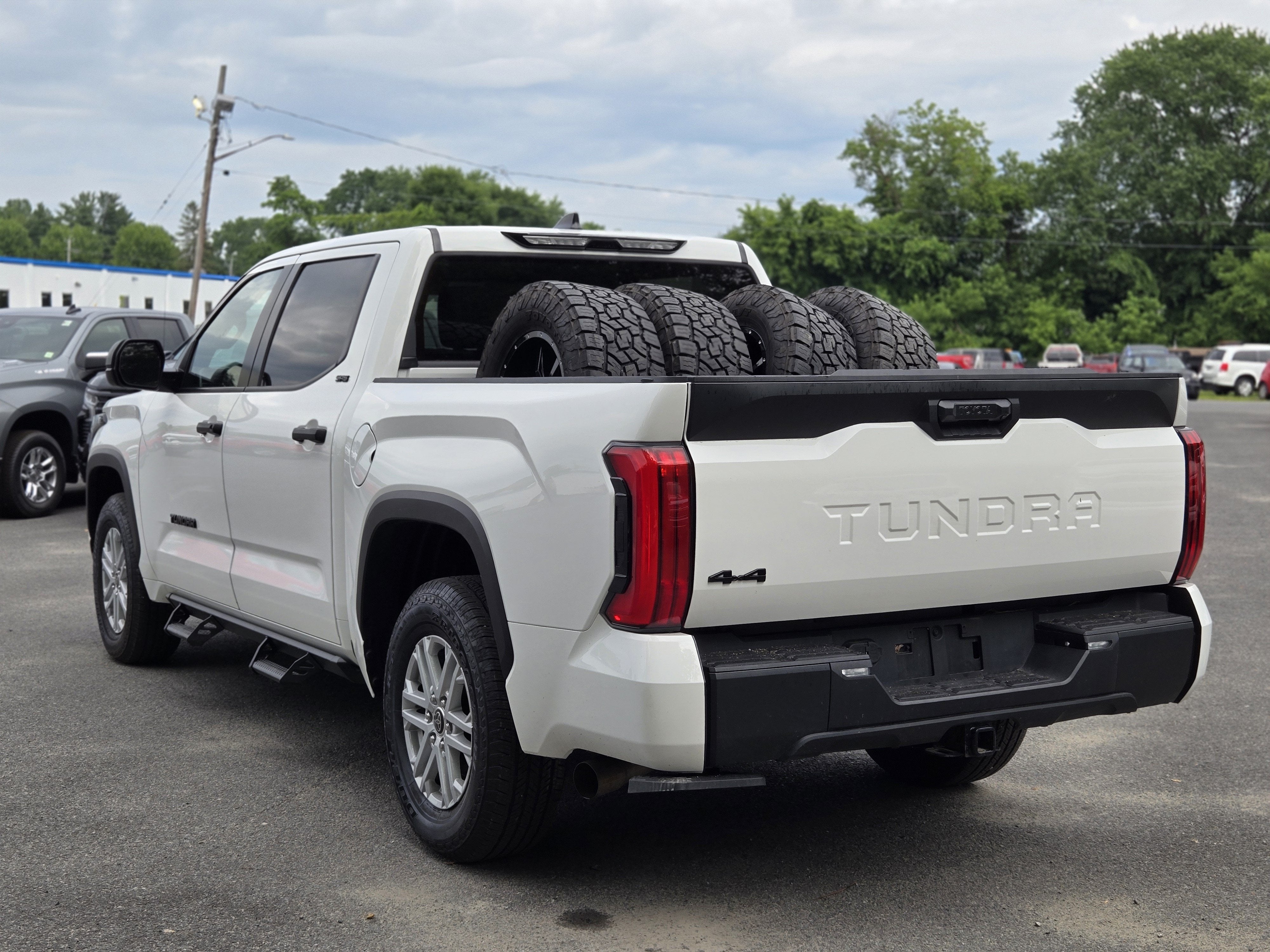 2024 Toyota Tundra SR5