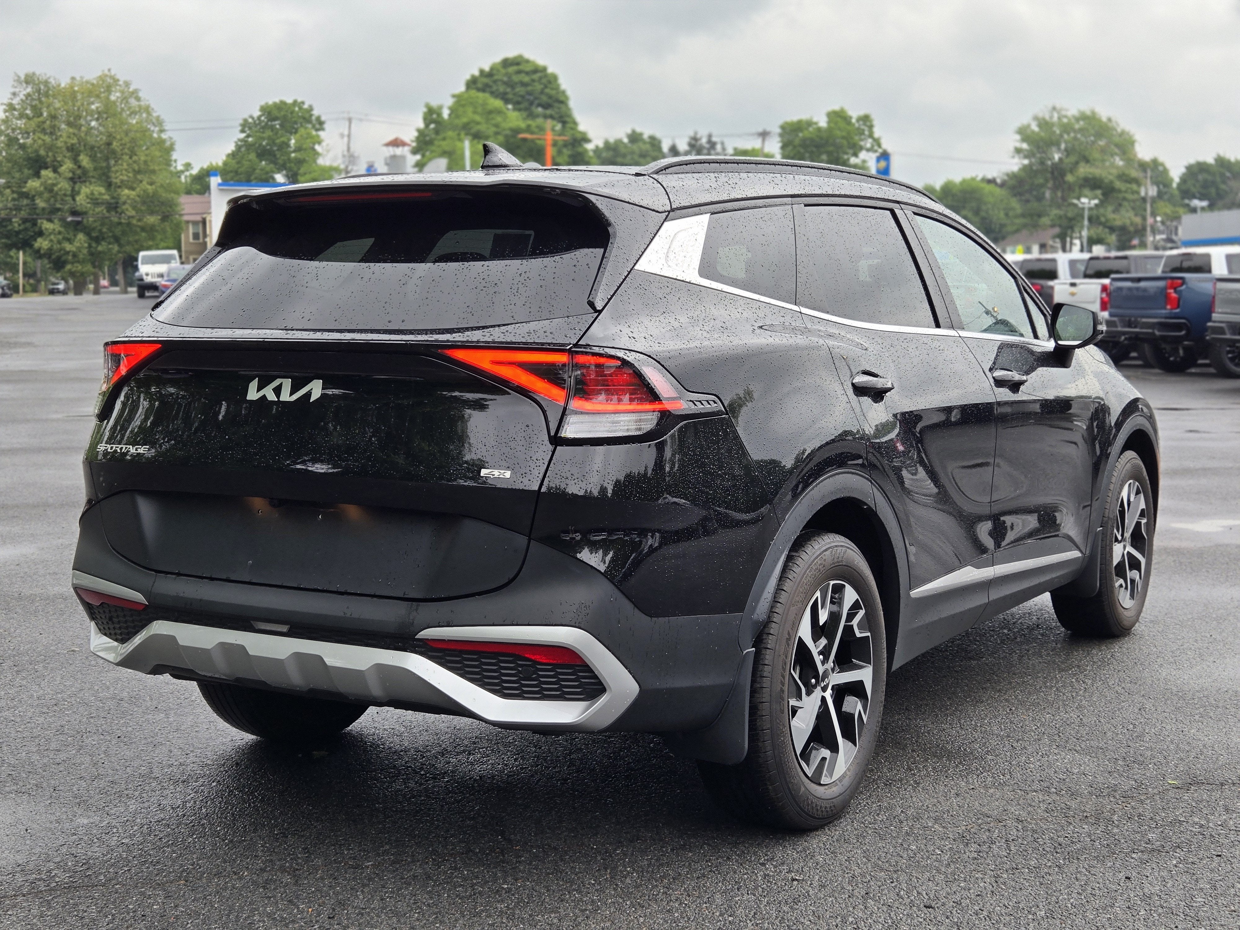 2025 Kia Sportage EX