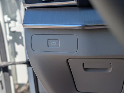 2023 Volvo XC90 B5 Core