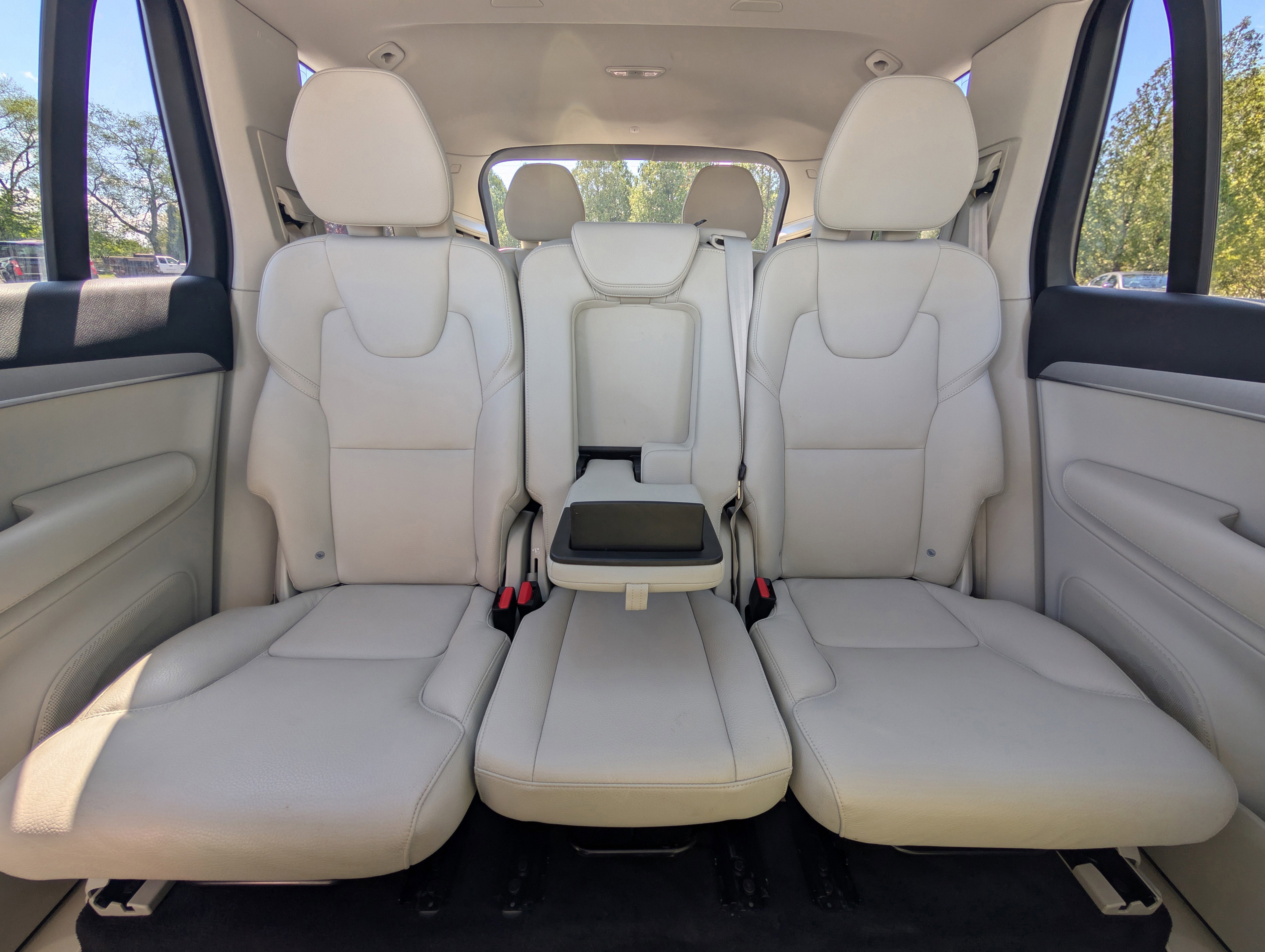 2023 Volvo XC90 B5 Core