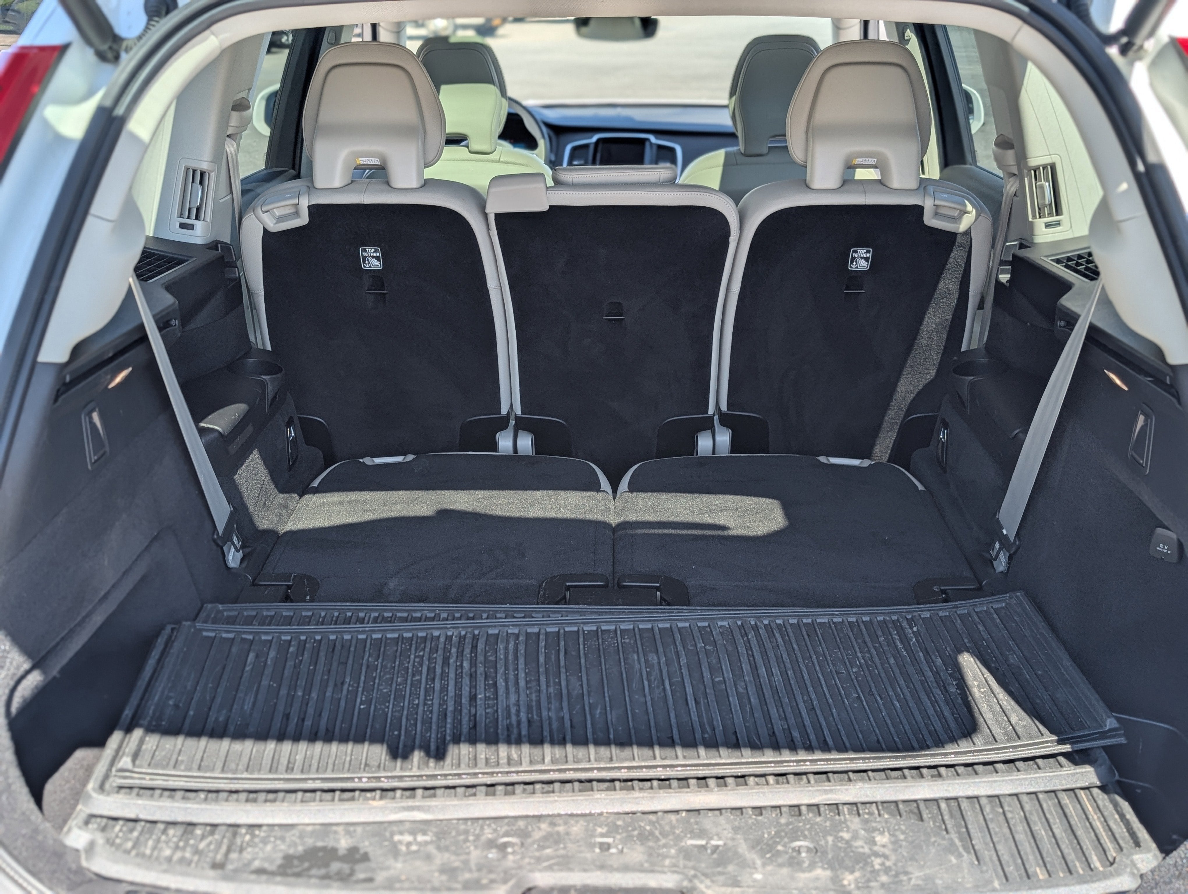 2023 Volvo XC90 B5 Core