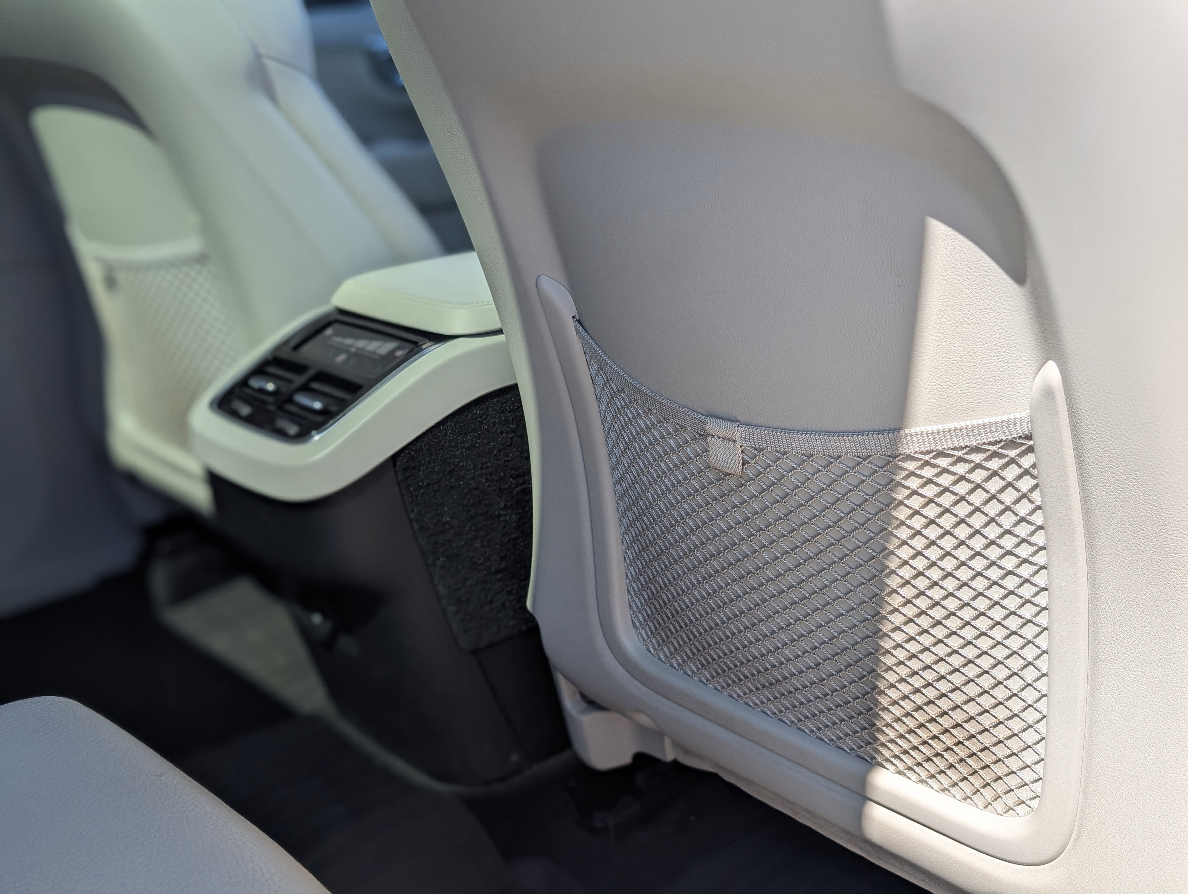 2023 Volvo XC90 B5 Core