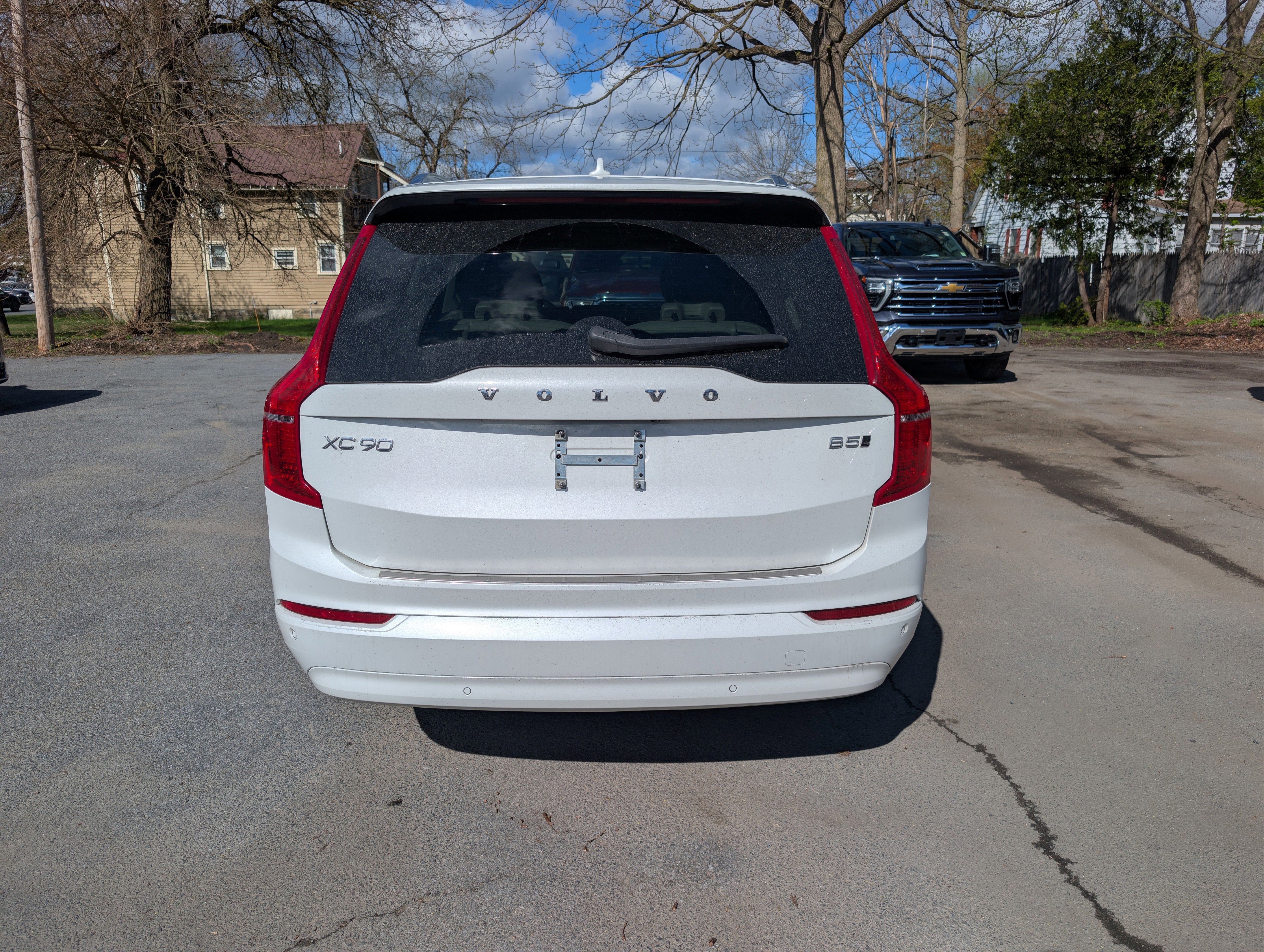 2023 Volvo XC90 B5 Core