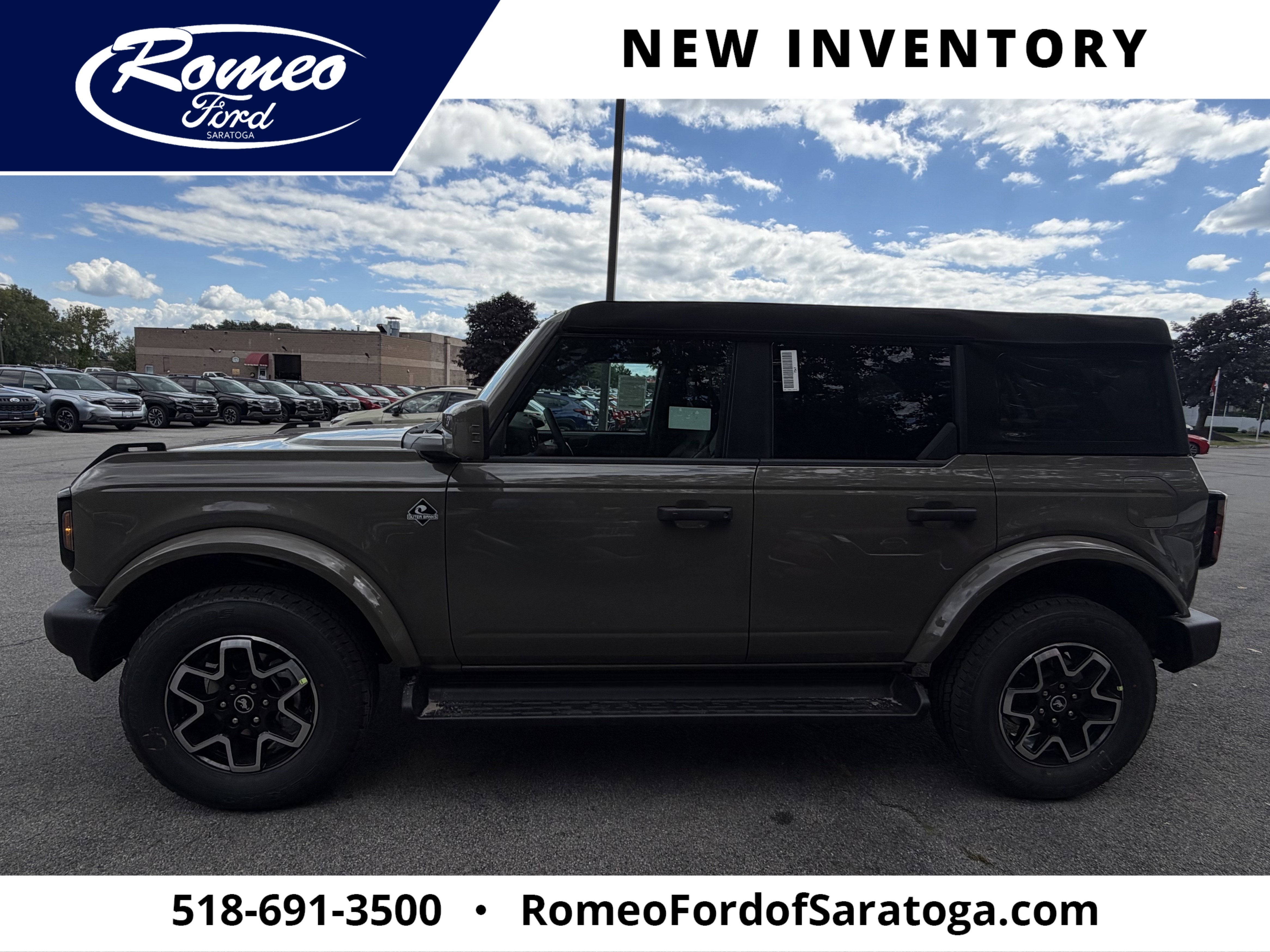 2026 Ford Bronco Outer Banks