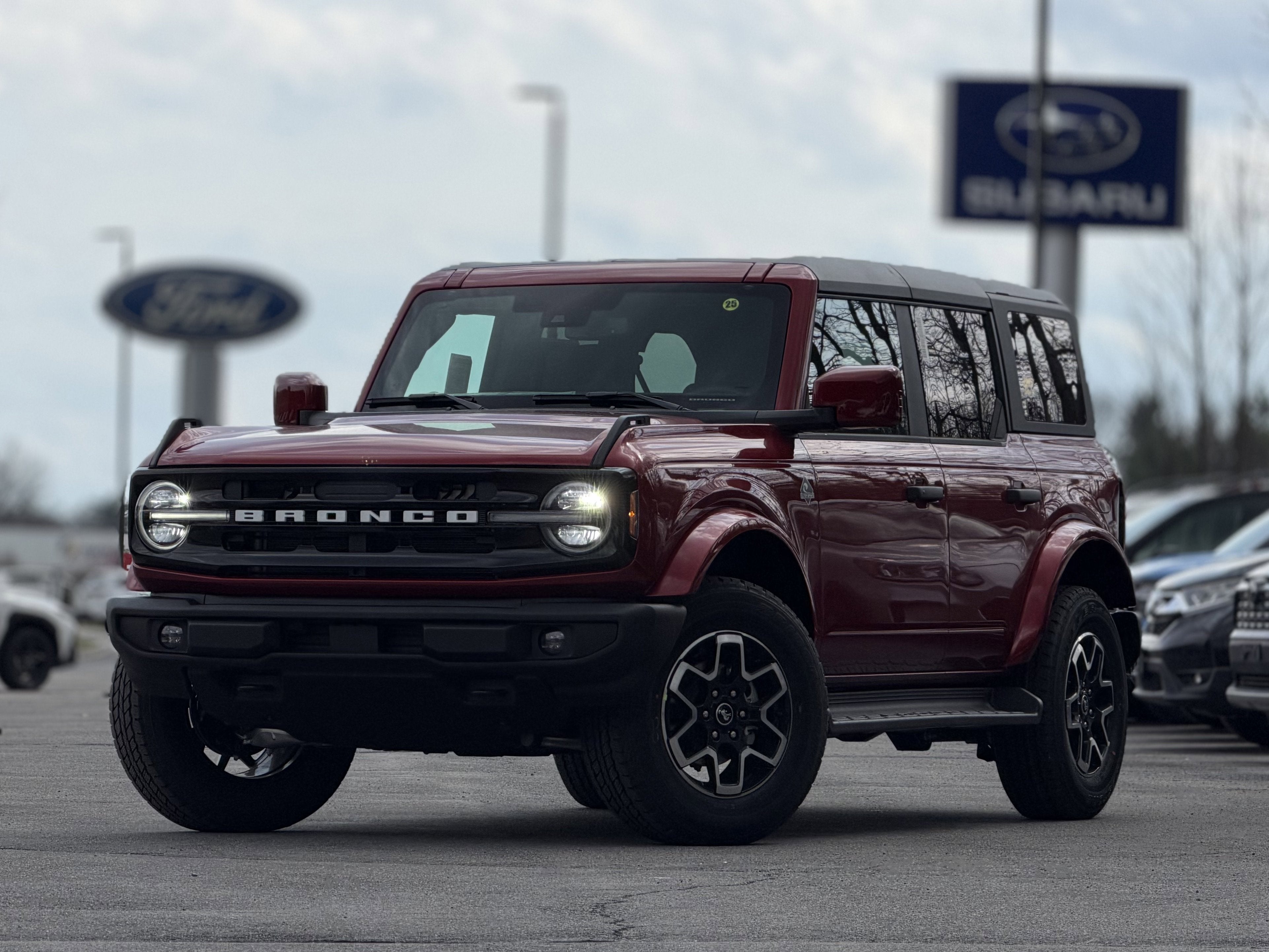 2026 Ford Bronco Outer Banks