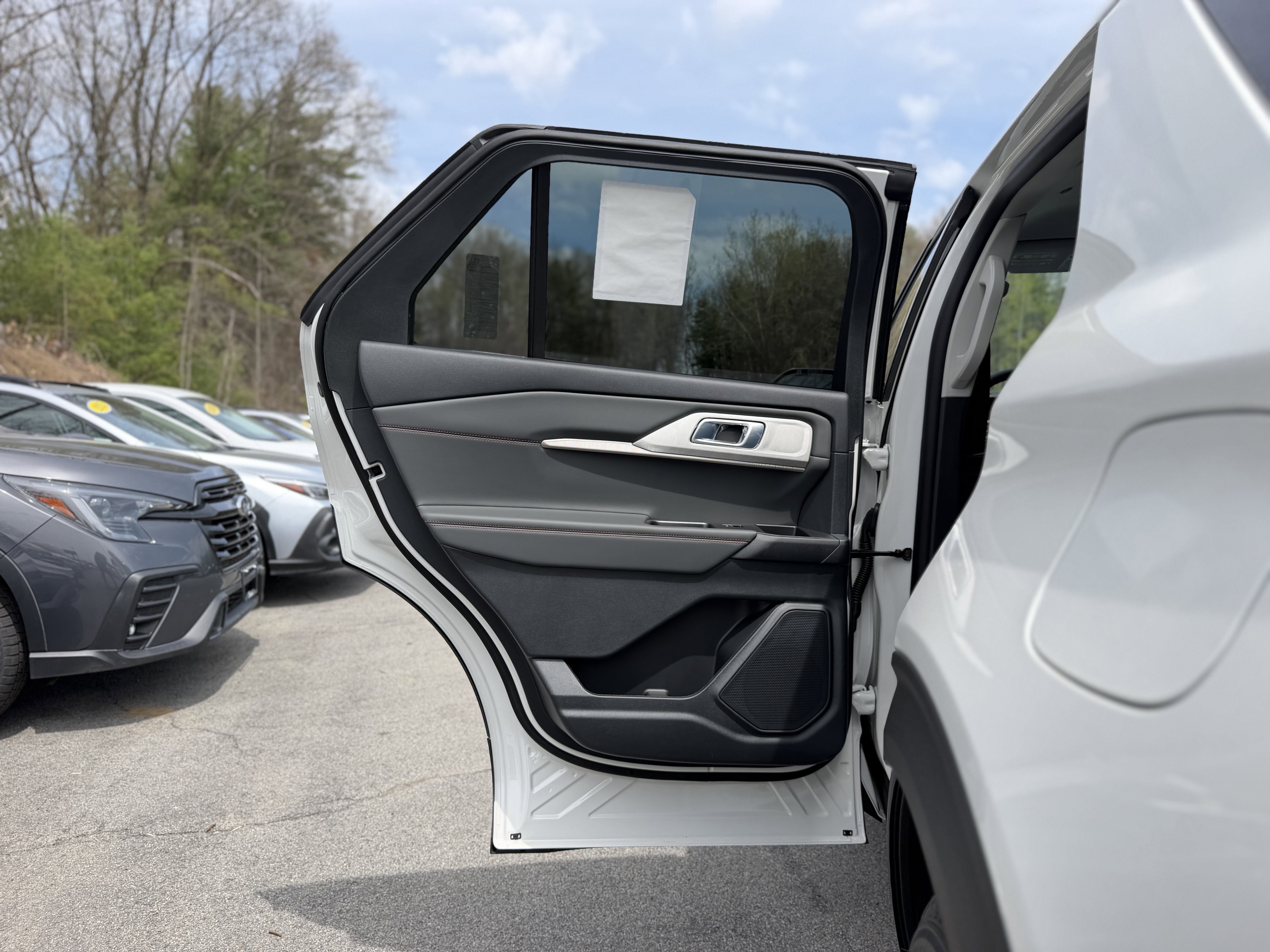 2026 Ford Explorer Active w/100A Pkg