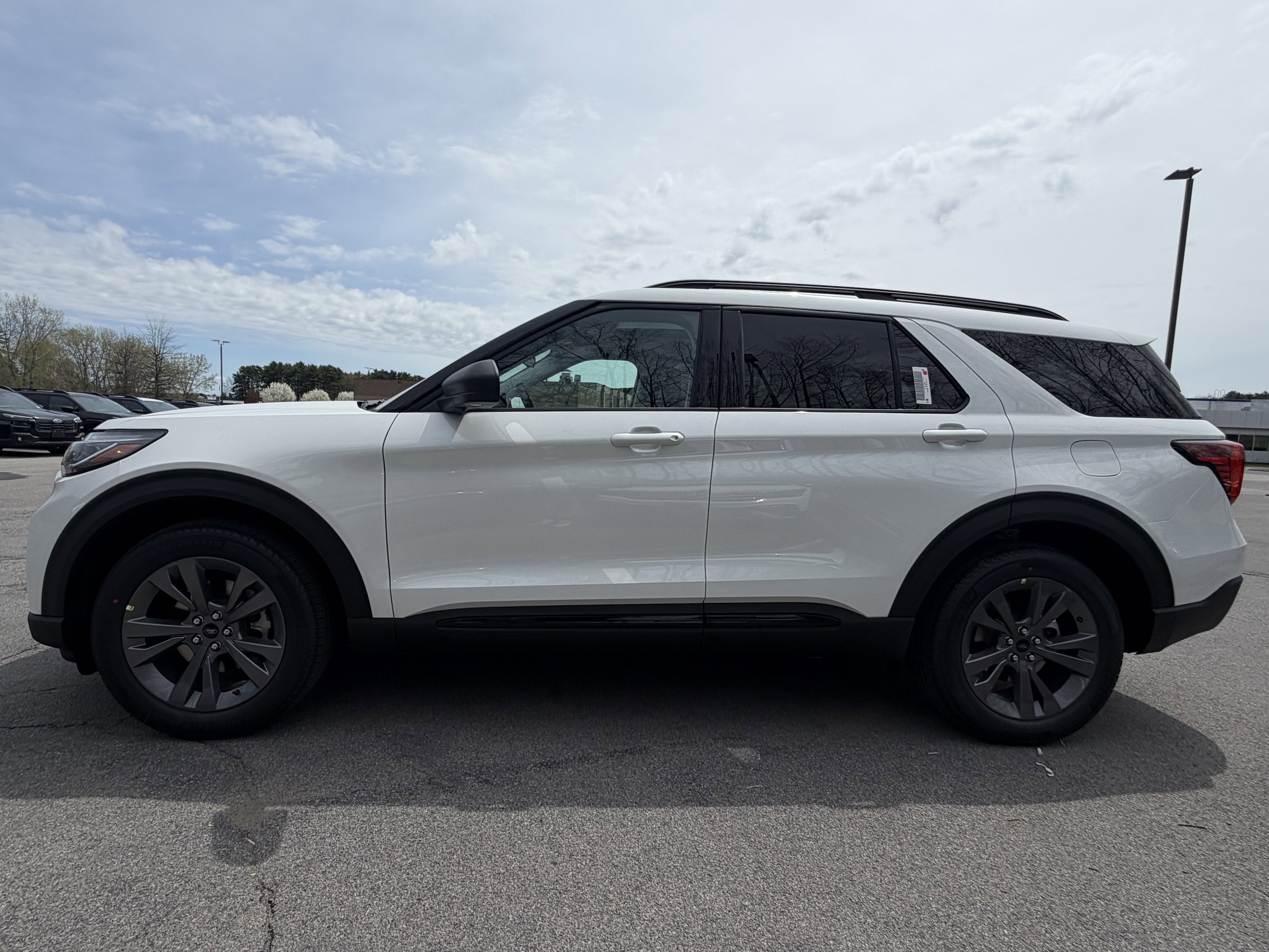 2026 Ford Explorer Active w/100A Pkg
