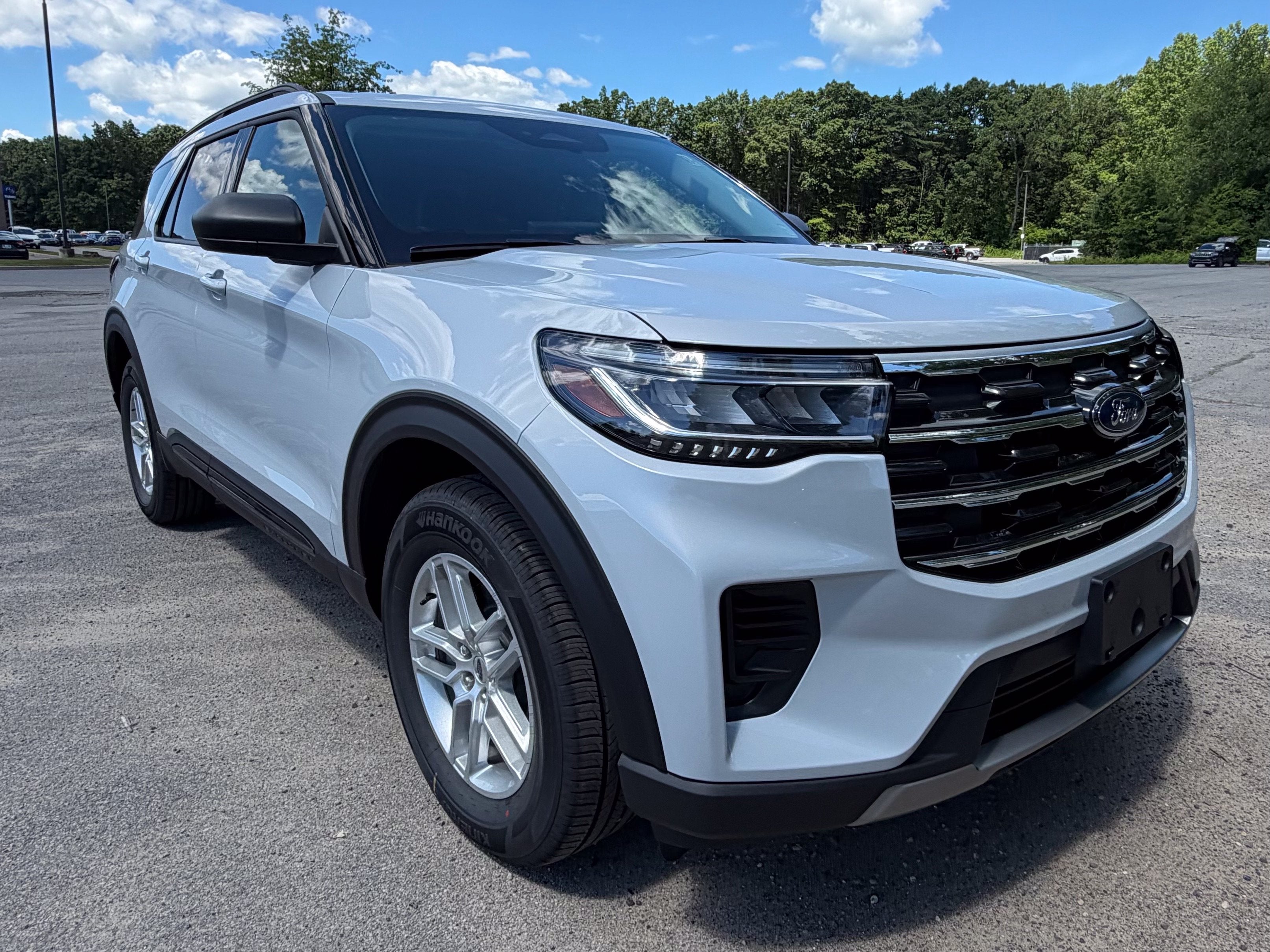 2026 Ford Explorer Active w/200A Pkg