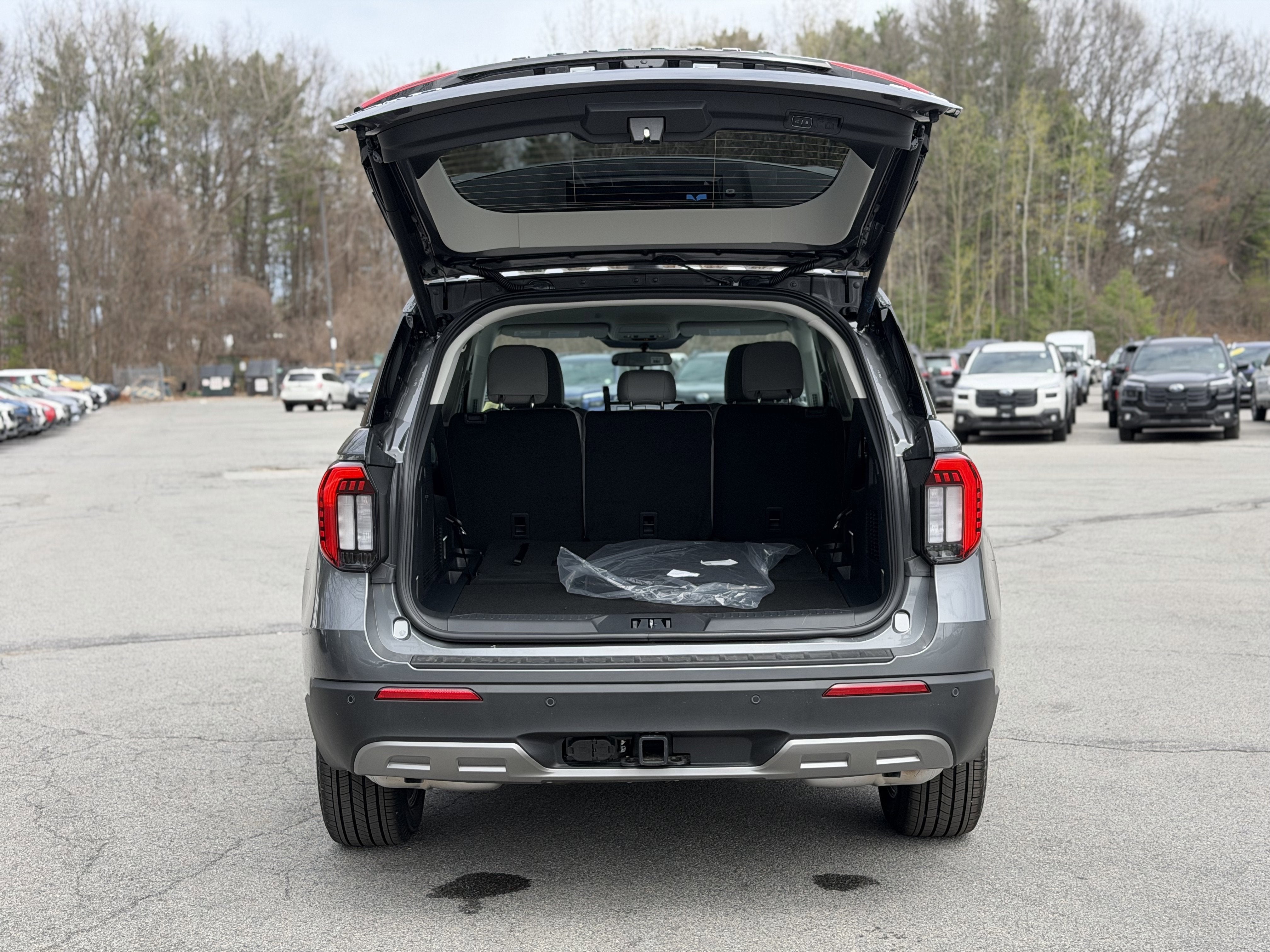 2026 Ford Explorer Active w/200A Pkg