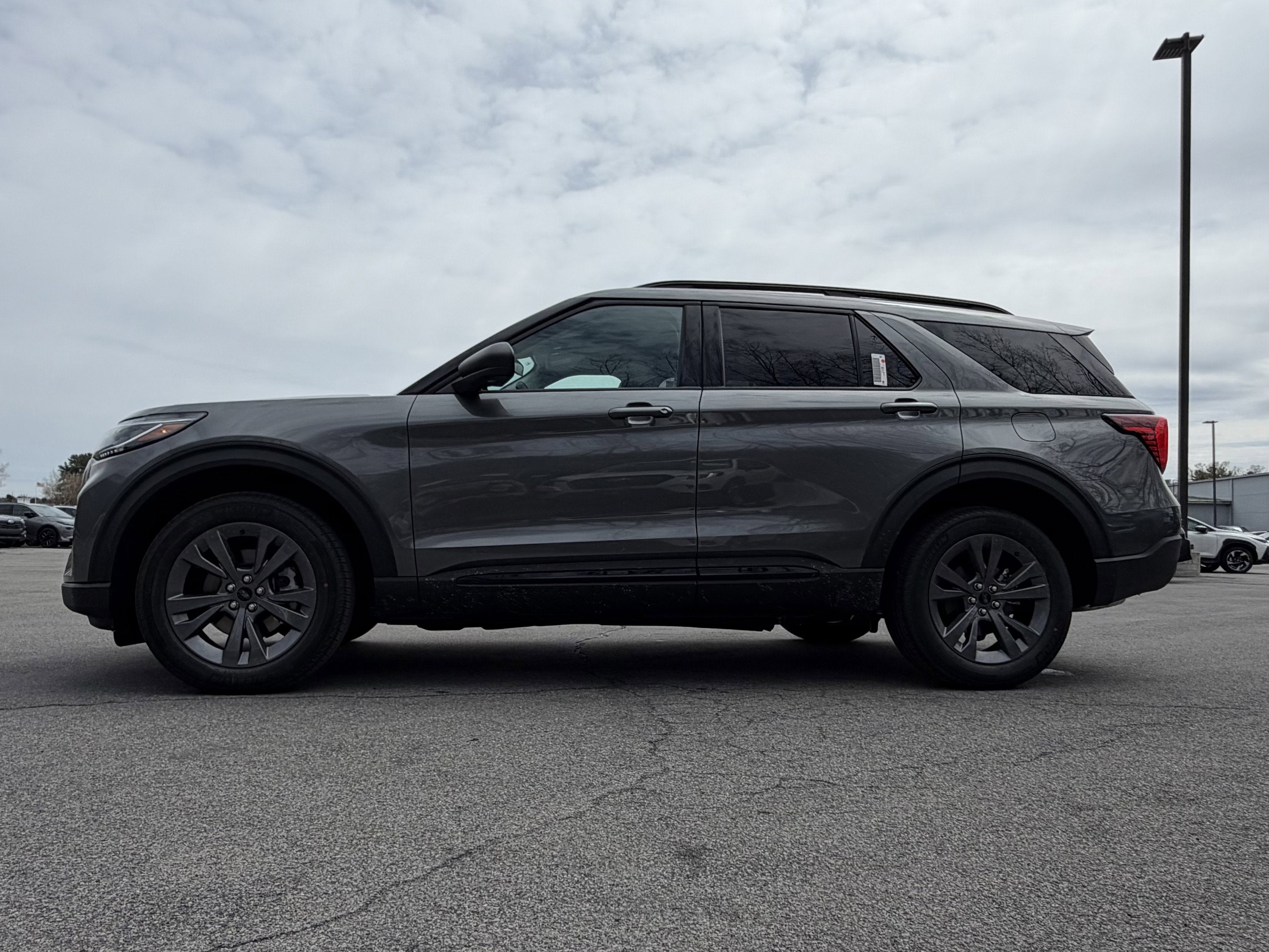 2026 Ford Explorer Active w/200A Pkg