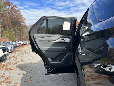 2026 Ford Explorer Active w/100A Pkg