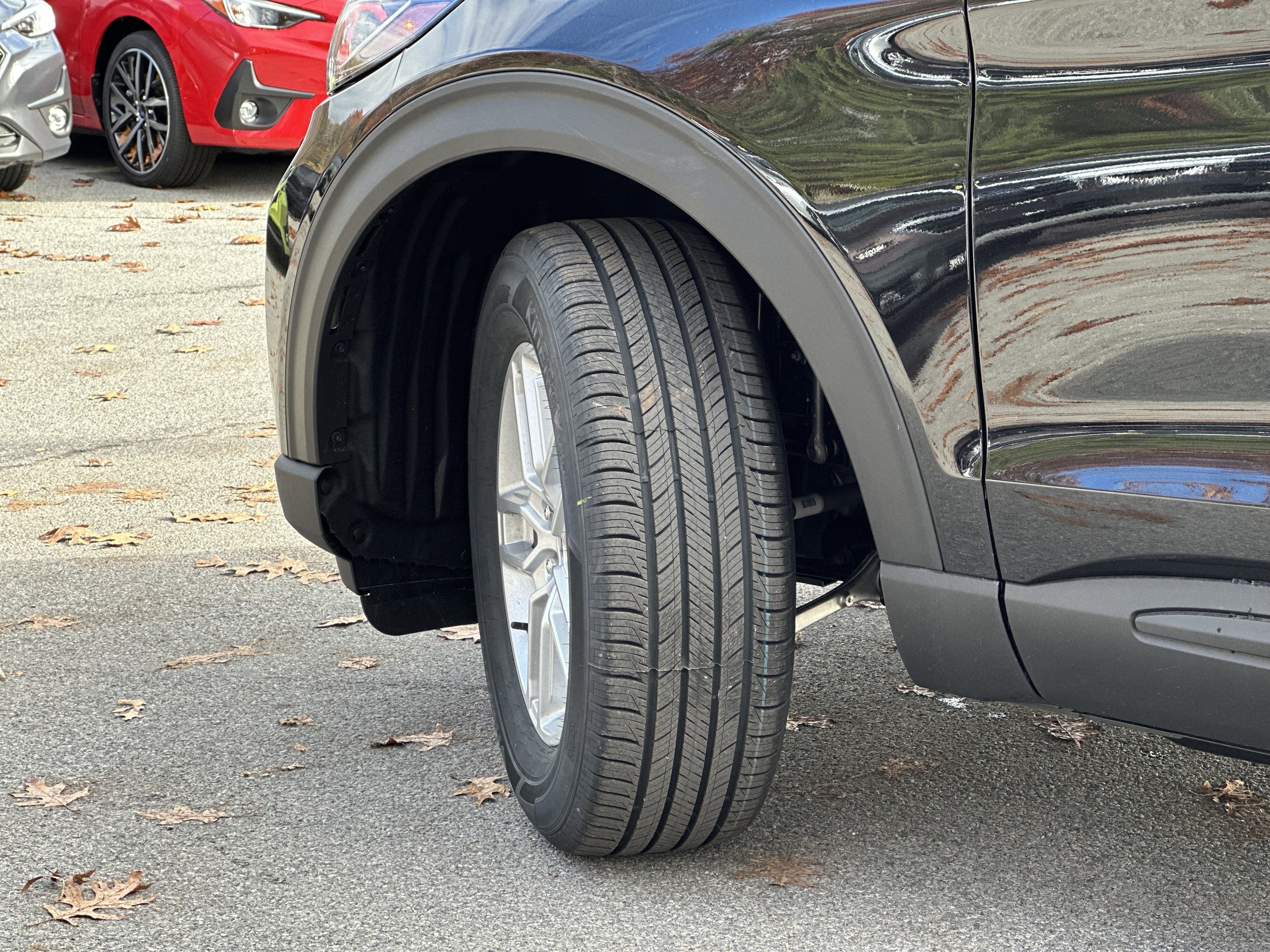 2026 Ford Explorer Active w/100A Pkg