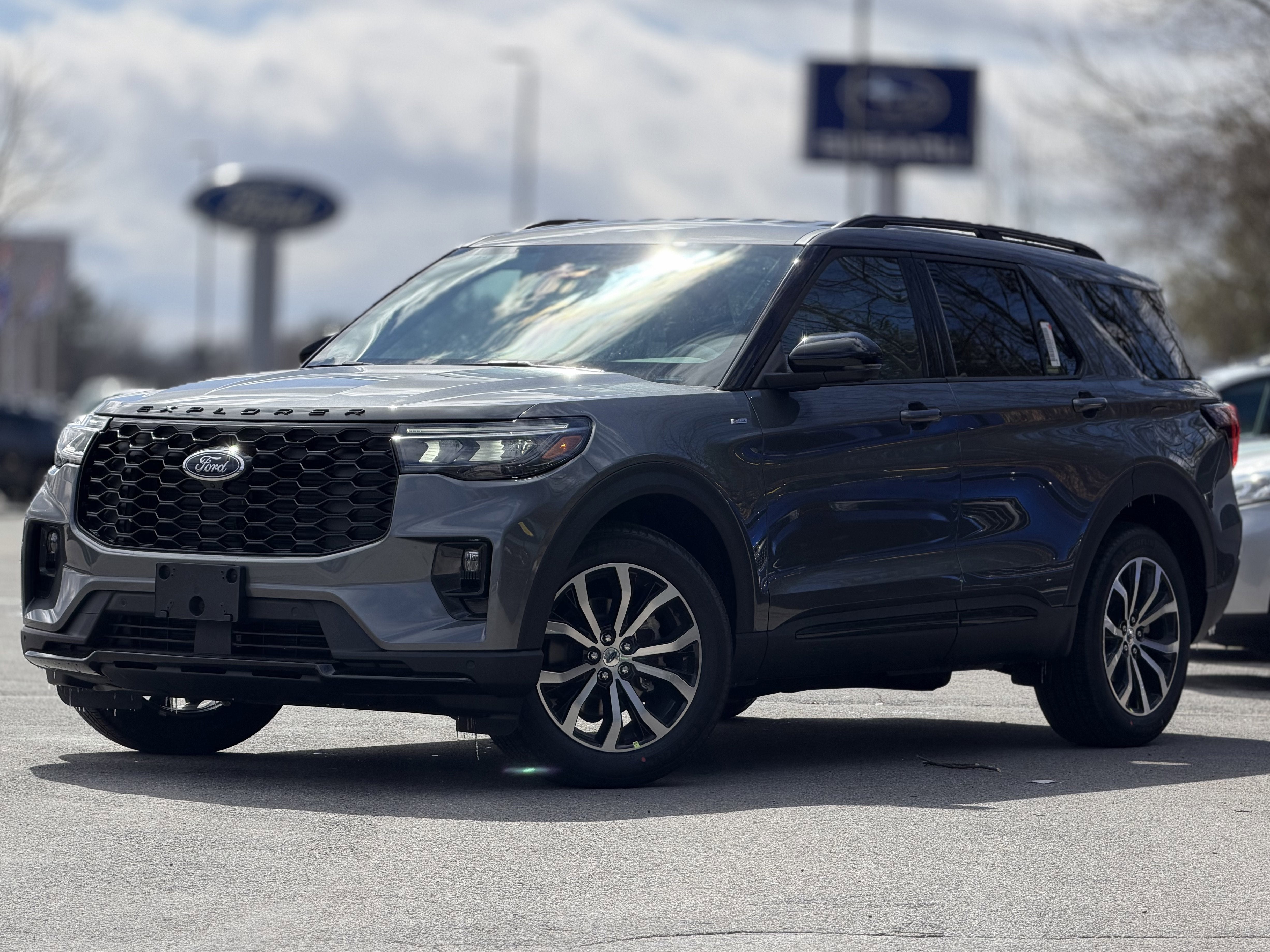 2026 Ford Explorer ST-Line