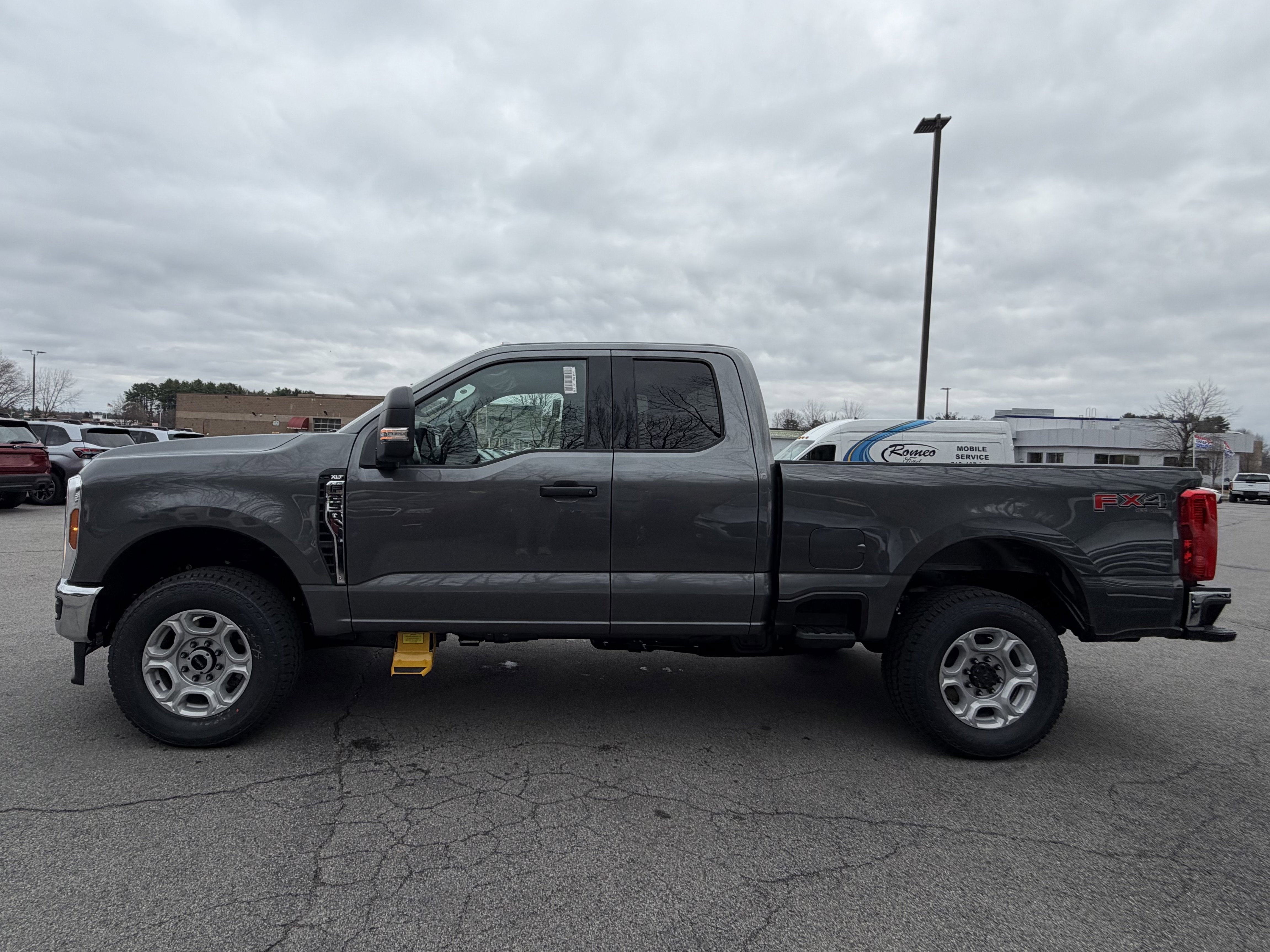 2026 Ford Super Duty F-250 SRW 3S