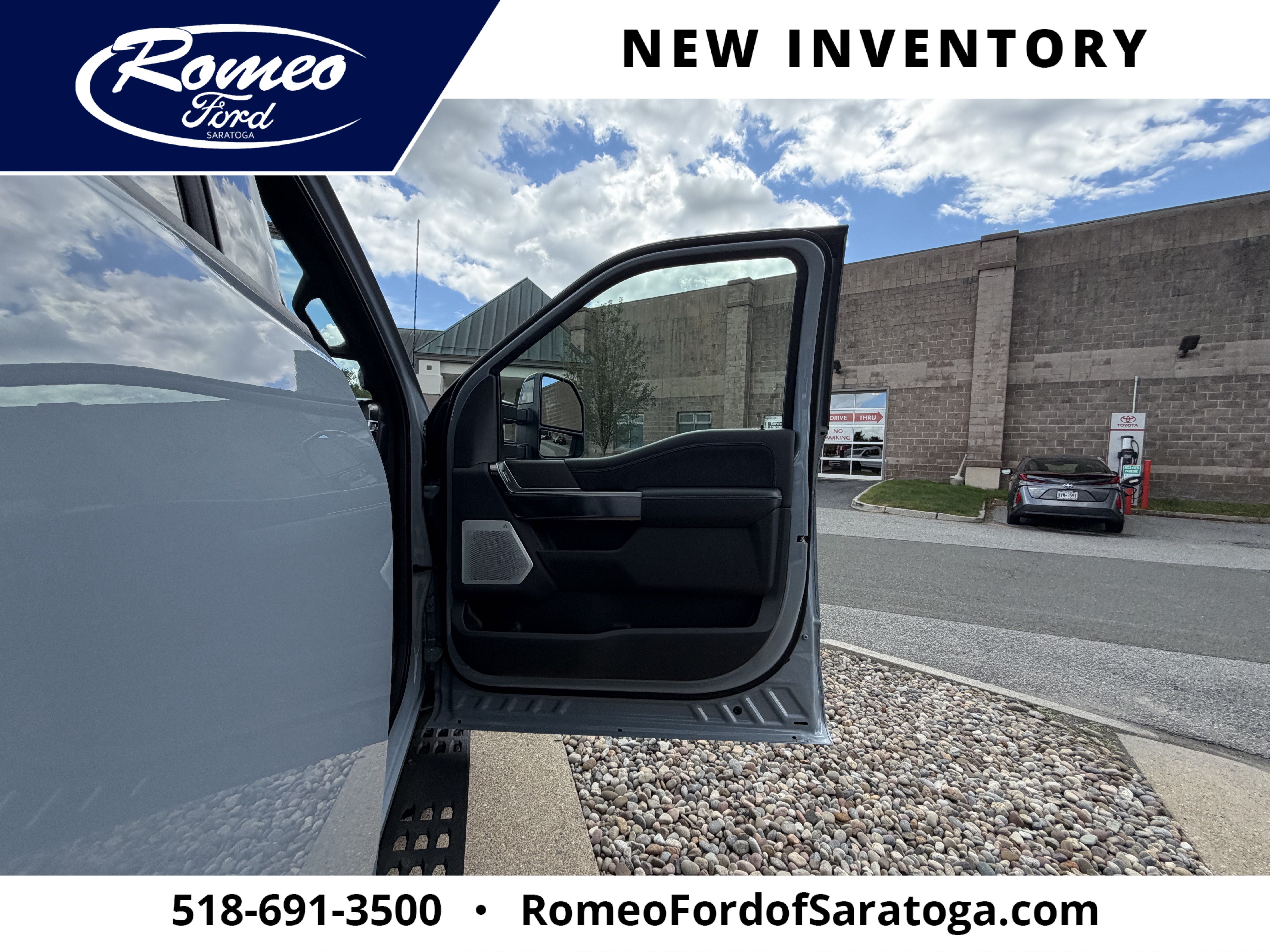 2026 Ford Super Duty F-350 SRW F-350® Platinum®