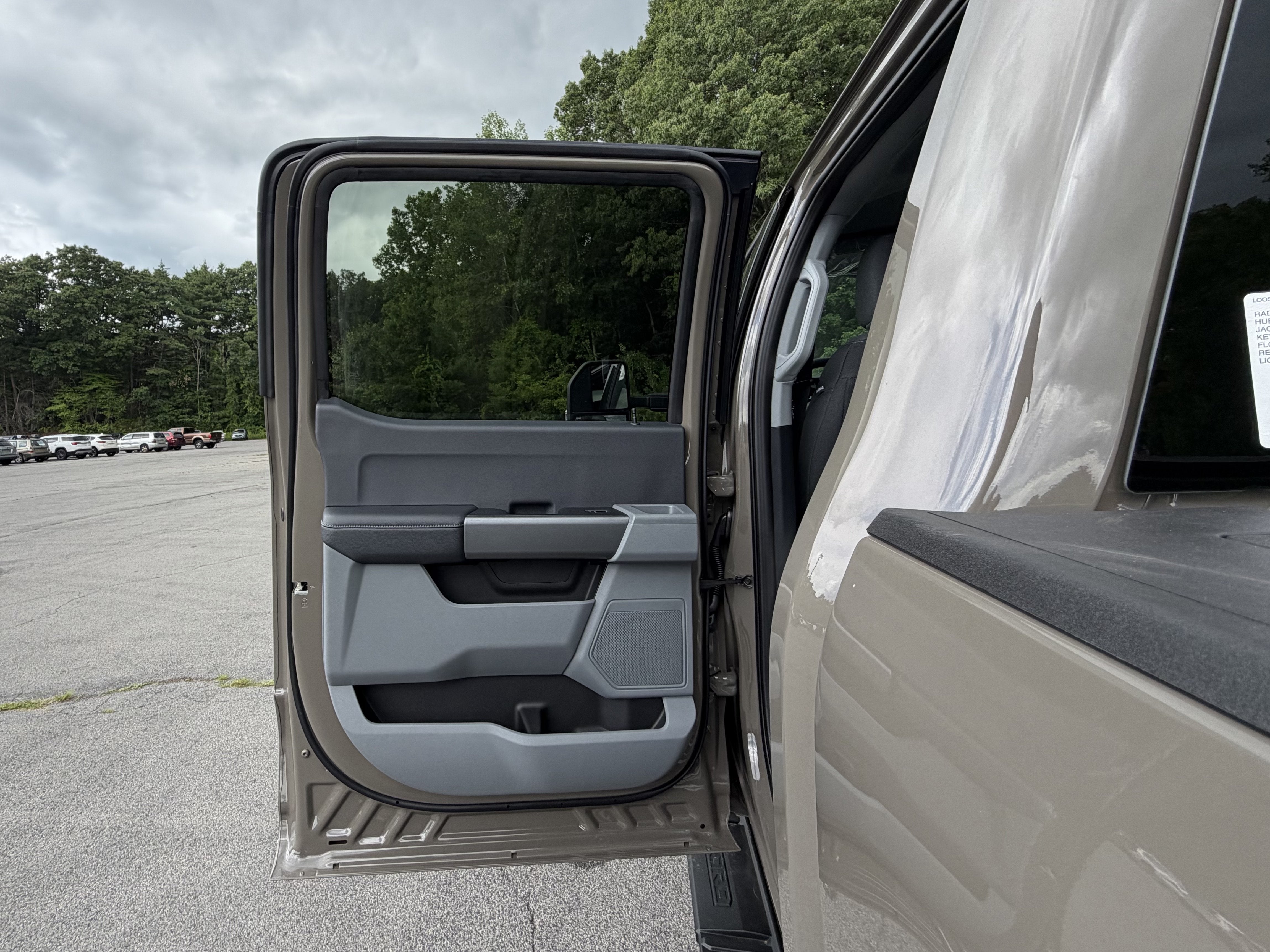 2026 Ford Super Duty F-350 SRW XLT