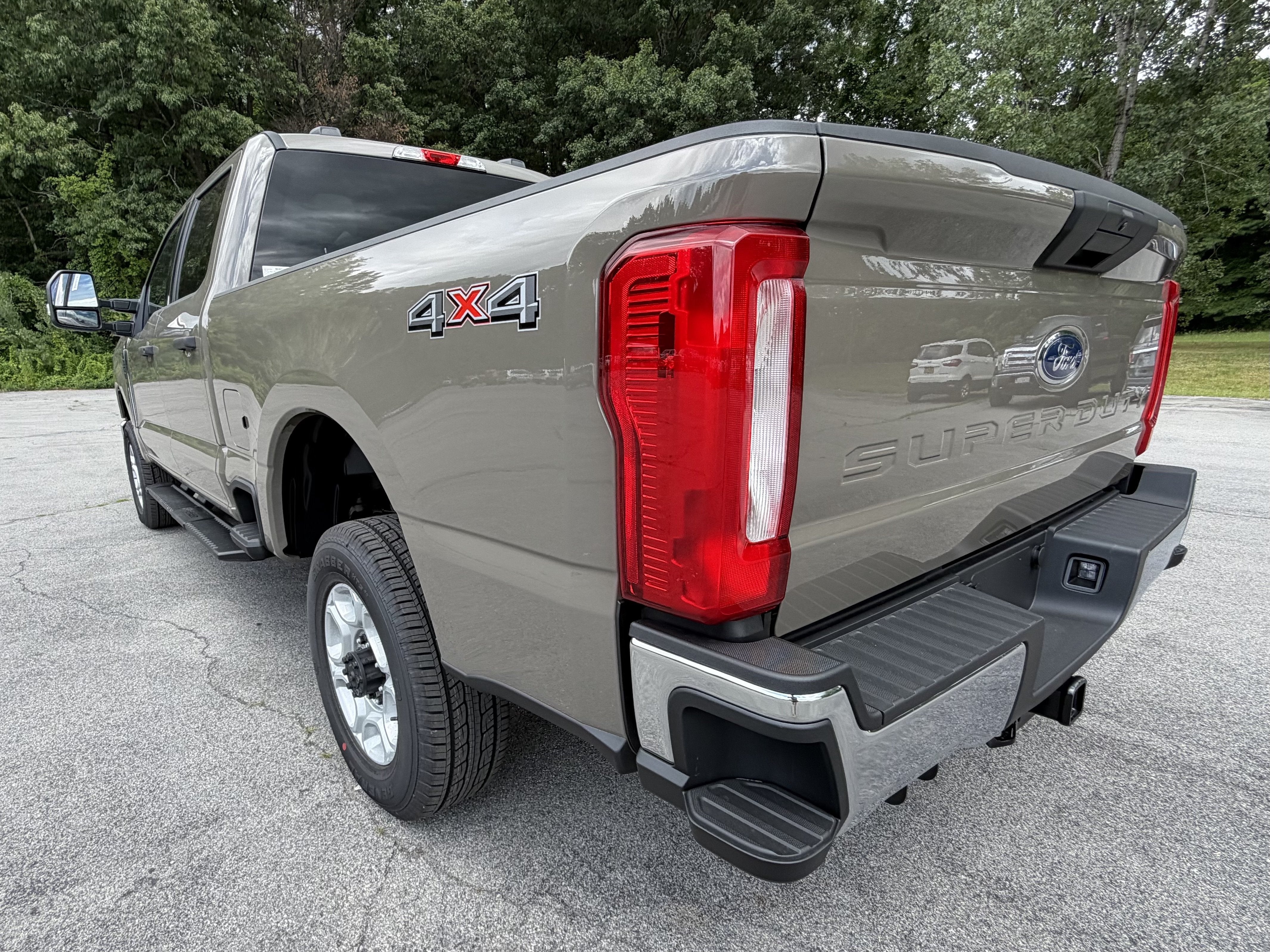 2026 Ford Super Duty F-350 SRW XLT