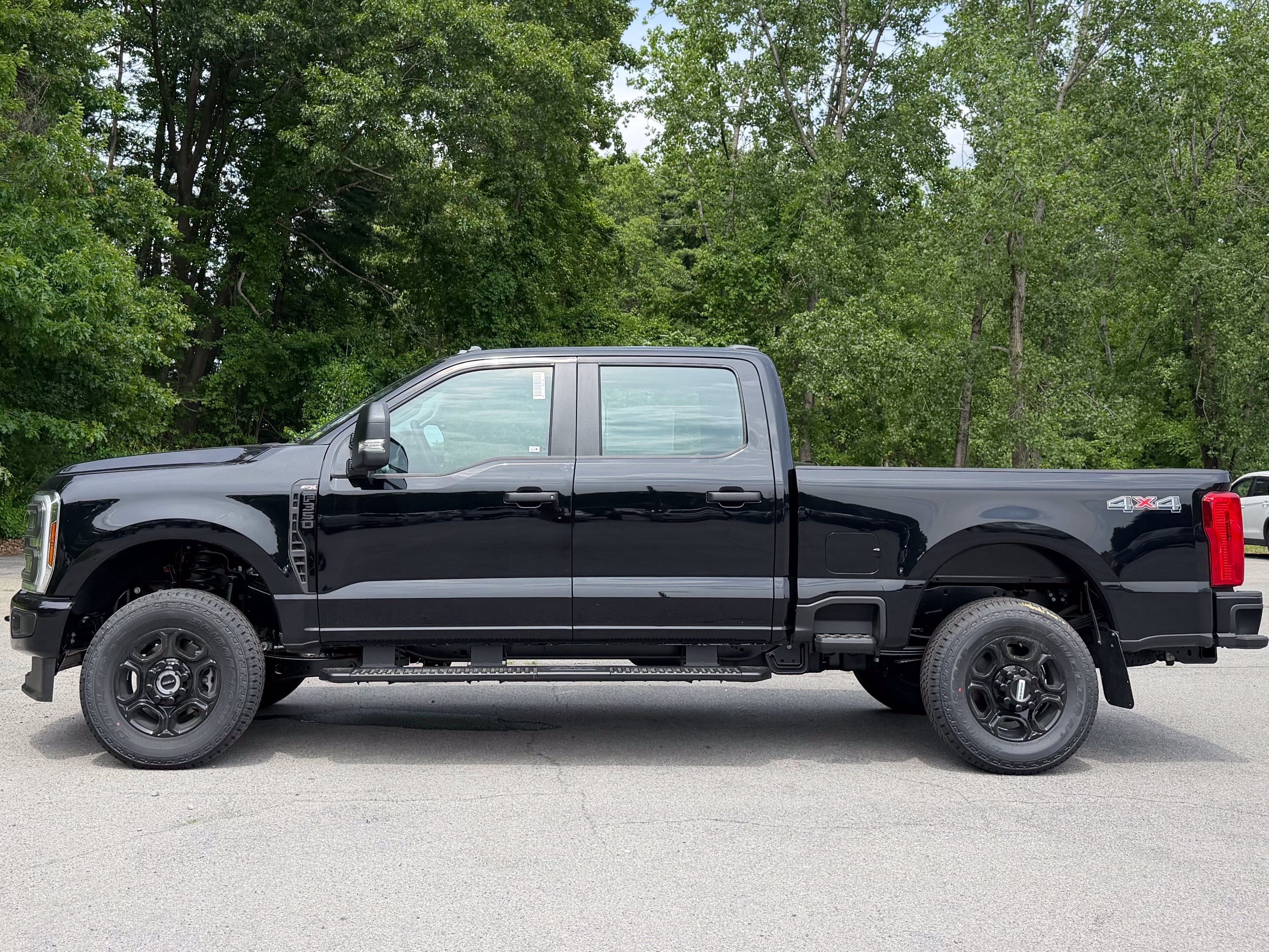 2026 Ford Super Duty F-350 SRW F-350® XL