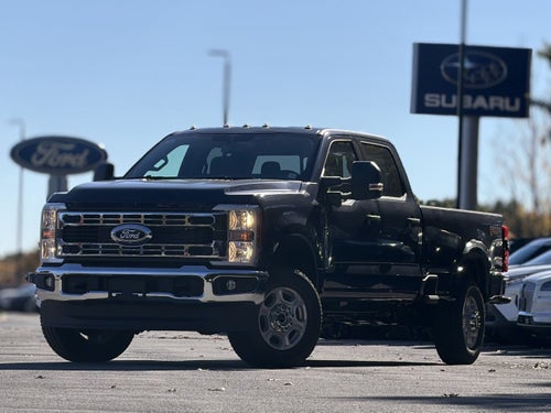 2027 Ford Super Duty F-350 SRW XLT