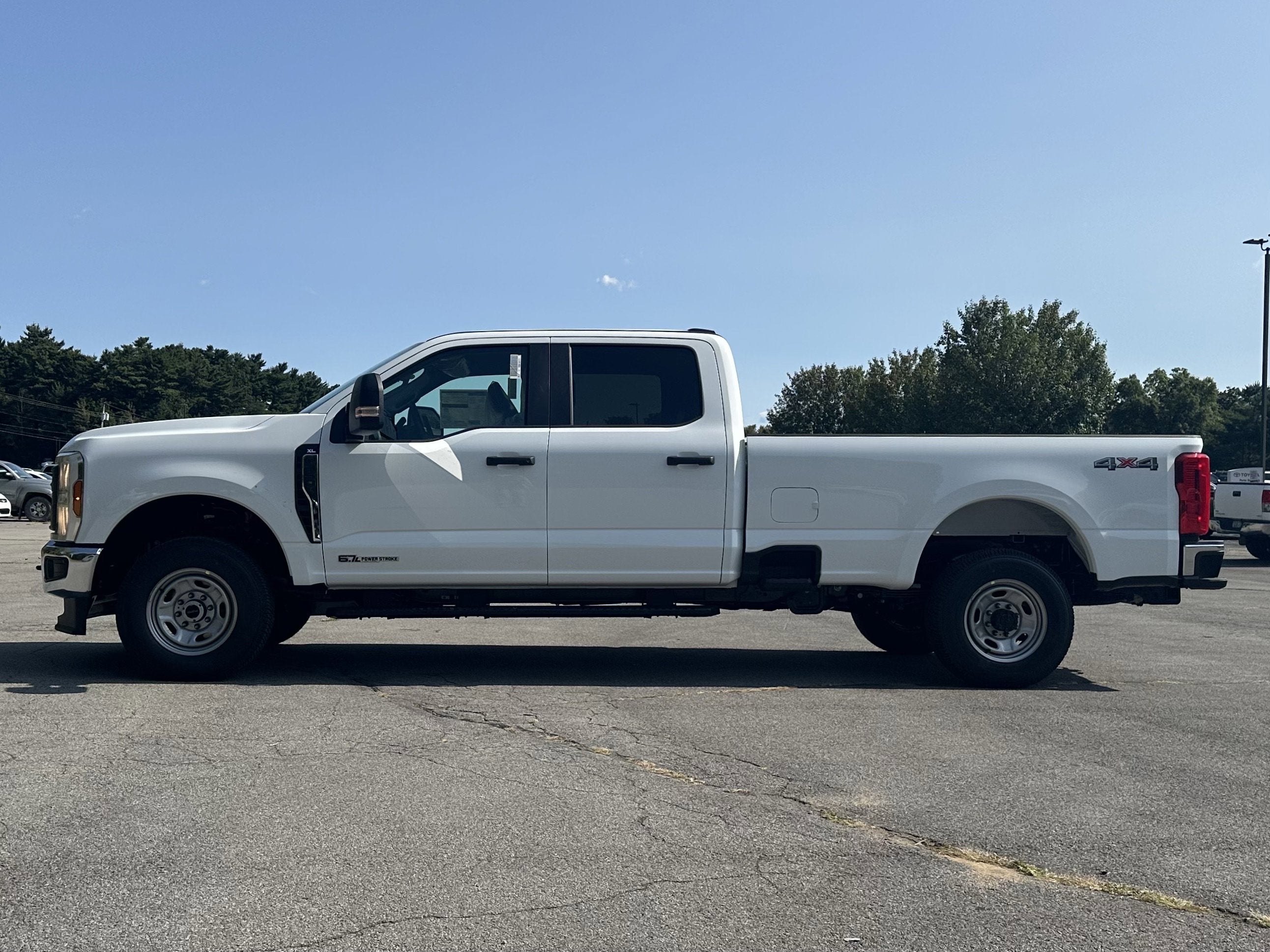 2026 Ford Super Duty F-350 SRW F-350® XL