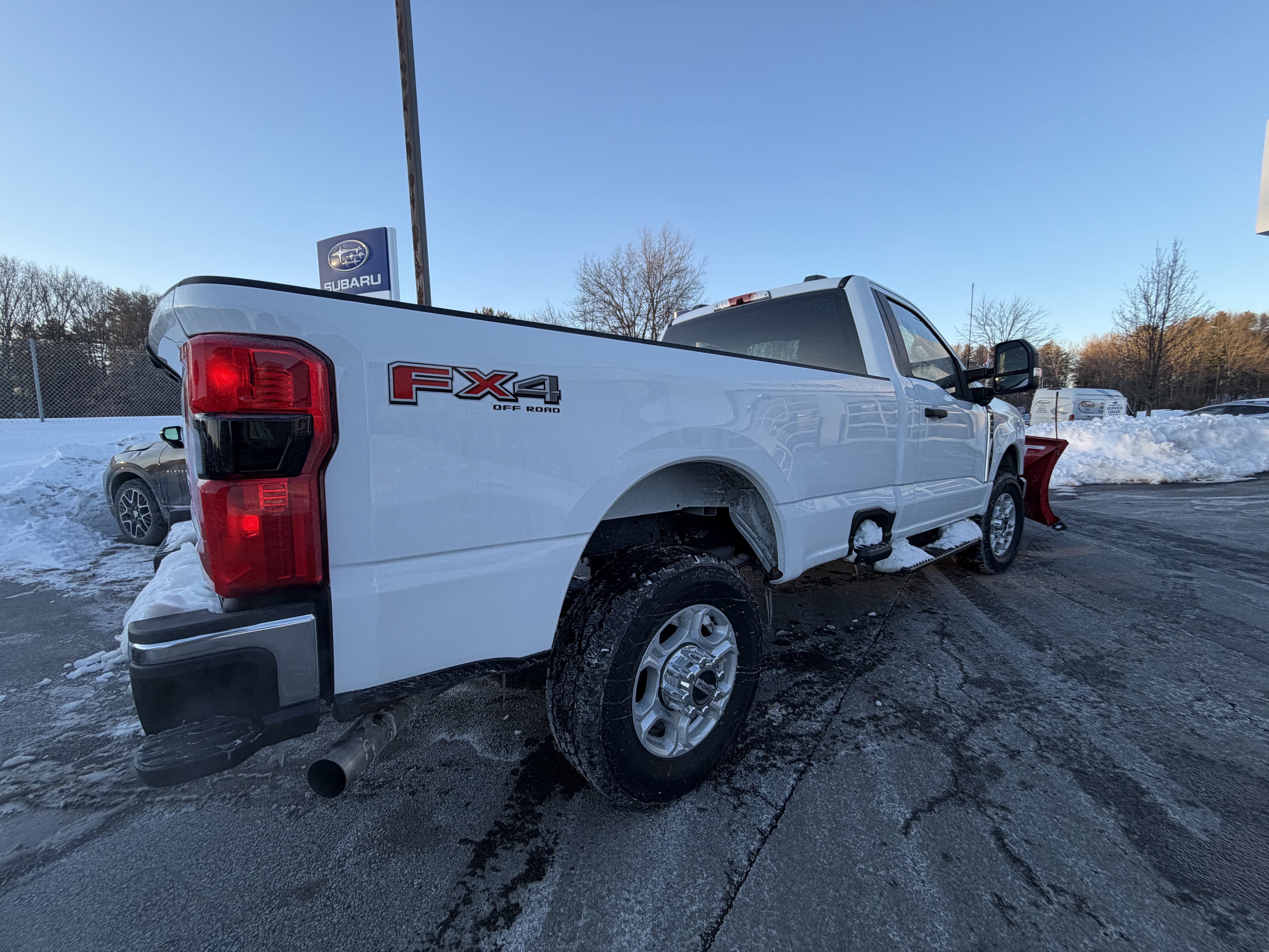 2025 Ford Super Duty F-350 SRW F-350® XLT