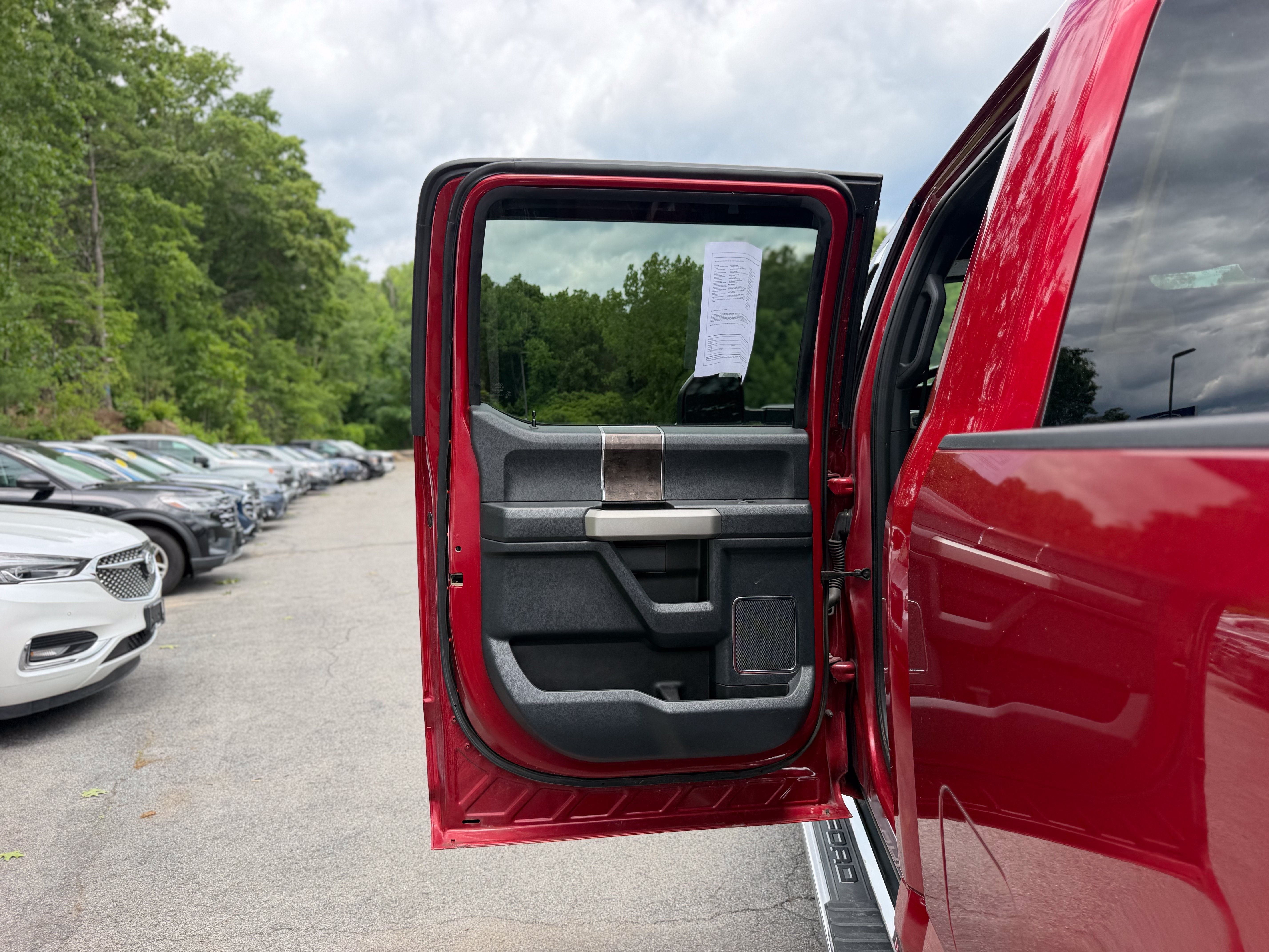 2022 Ford F-350SD Lariat