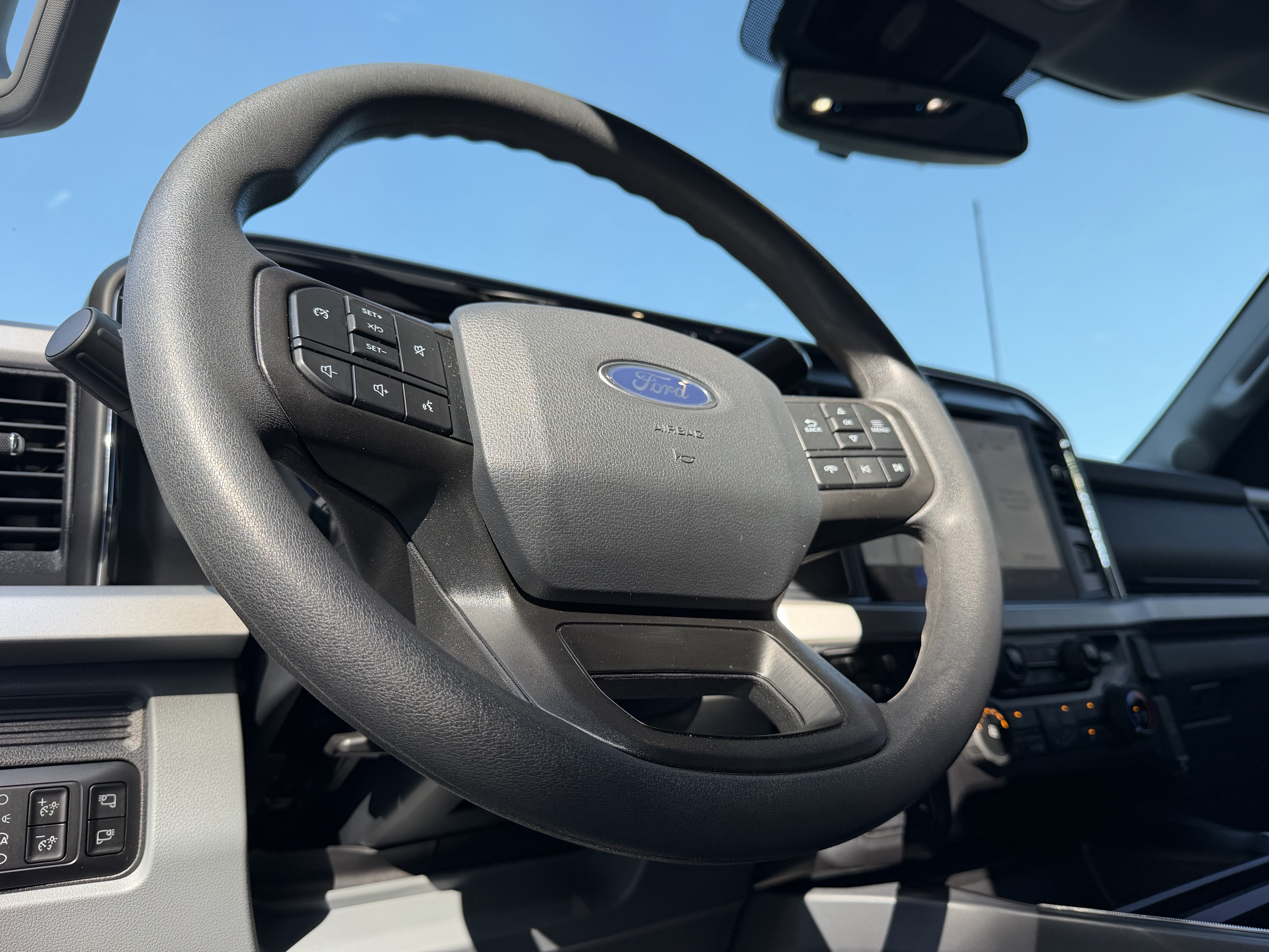 2025 Ford F-350SD XLT
